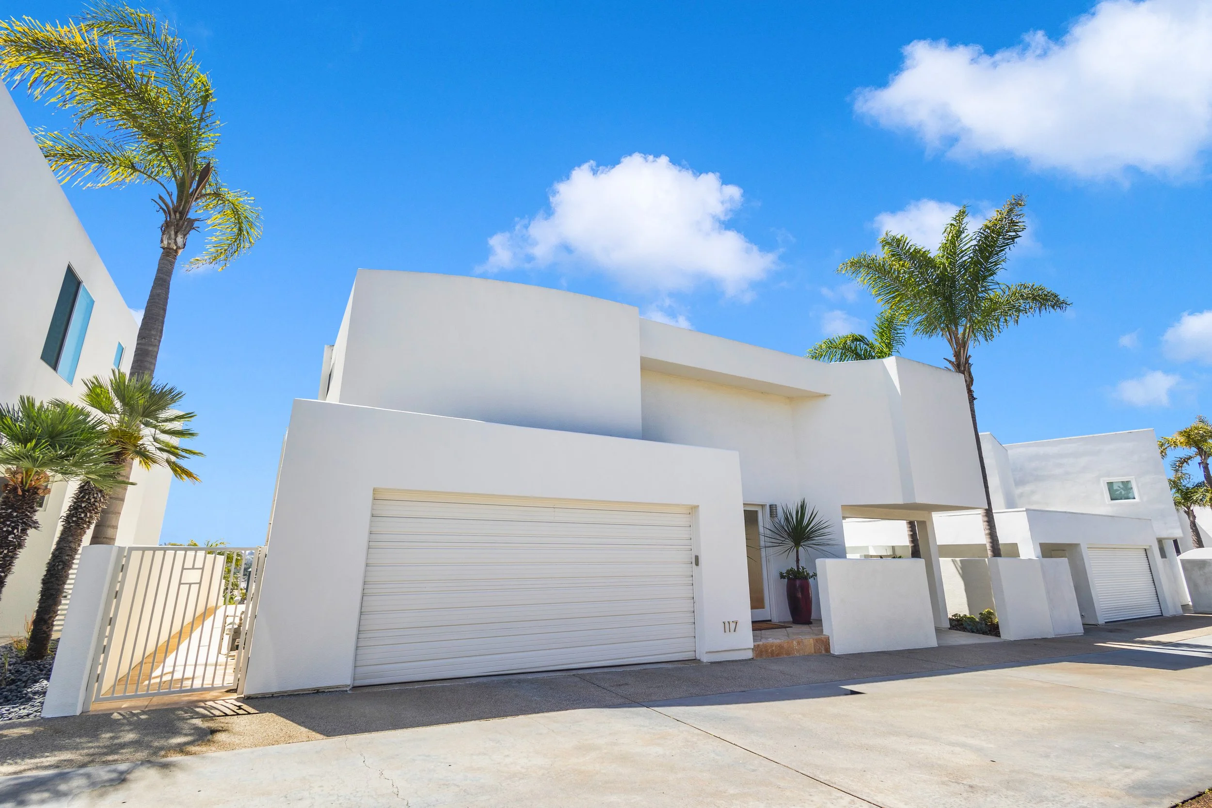 121 Via De La Valle - MLS - LOW RES-12.jpg
