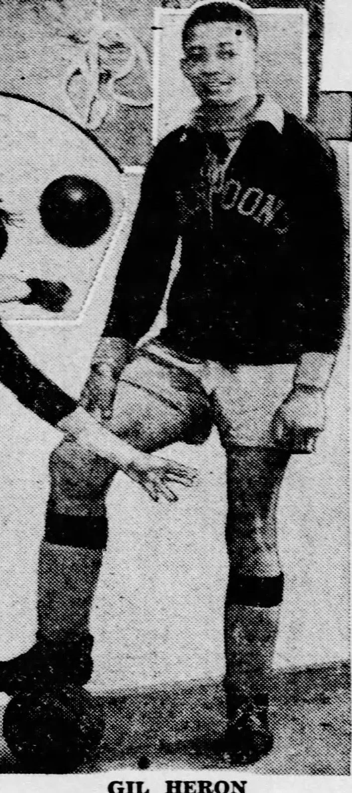 3-2-Gil Heron Chicago Maroons-Pittsburgh Press.jpg