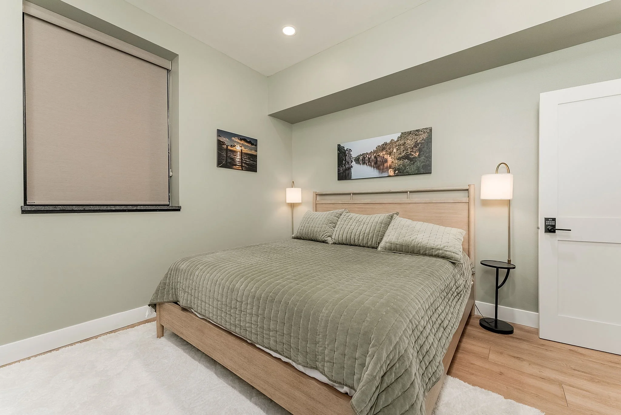 30-web-or-mls-610 S Dakota Ave-86.jpg