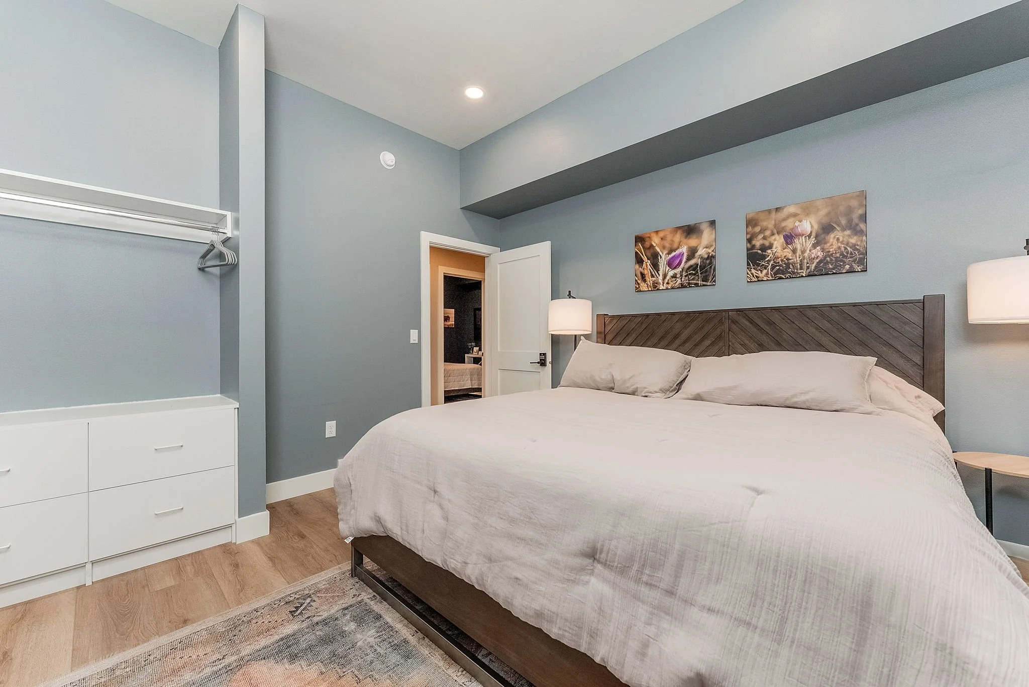 33-web-or-mls-610 S Dakota Ave-92.jpg