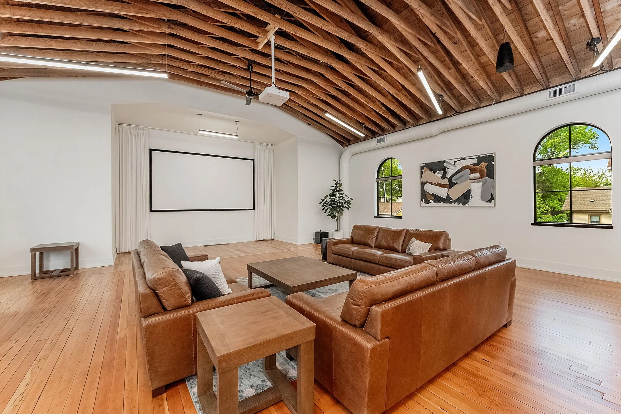 1-web-or-mls-610 S Dakota Ave-1.jpg