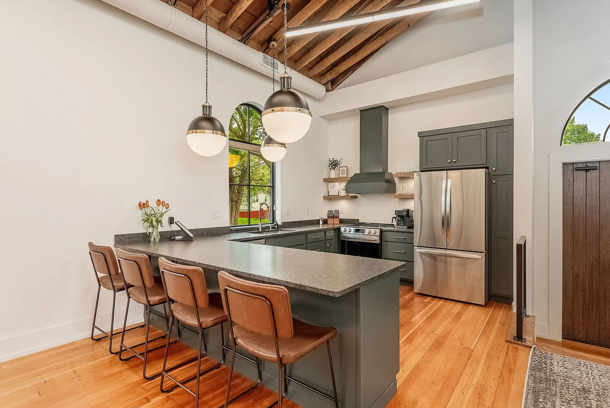 12-web-or-mls-610 S Dakota Ave-38.jpg