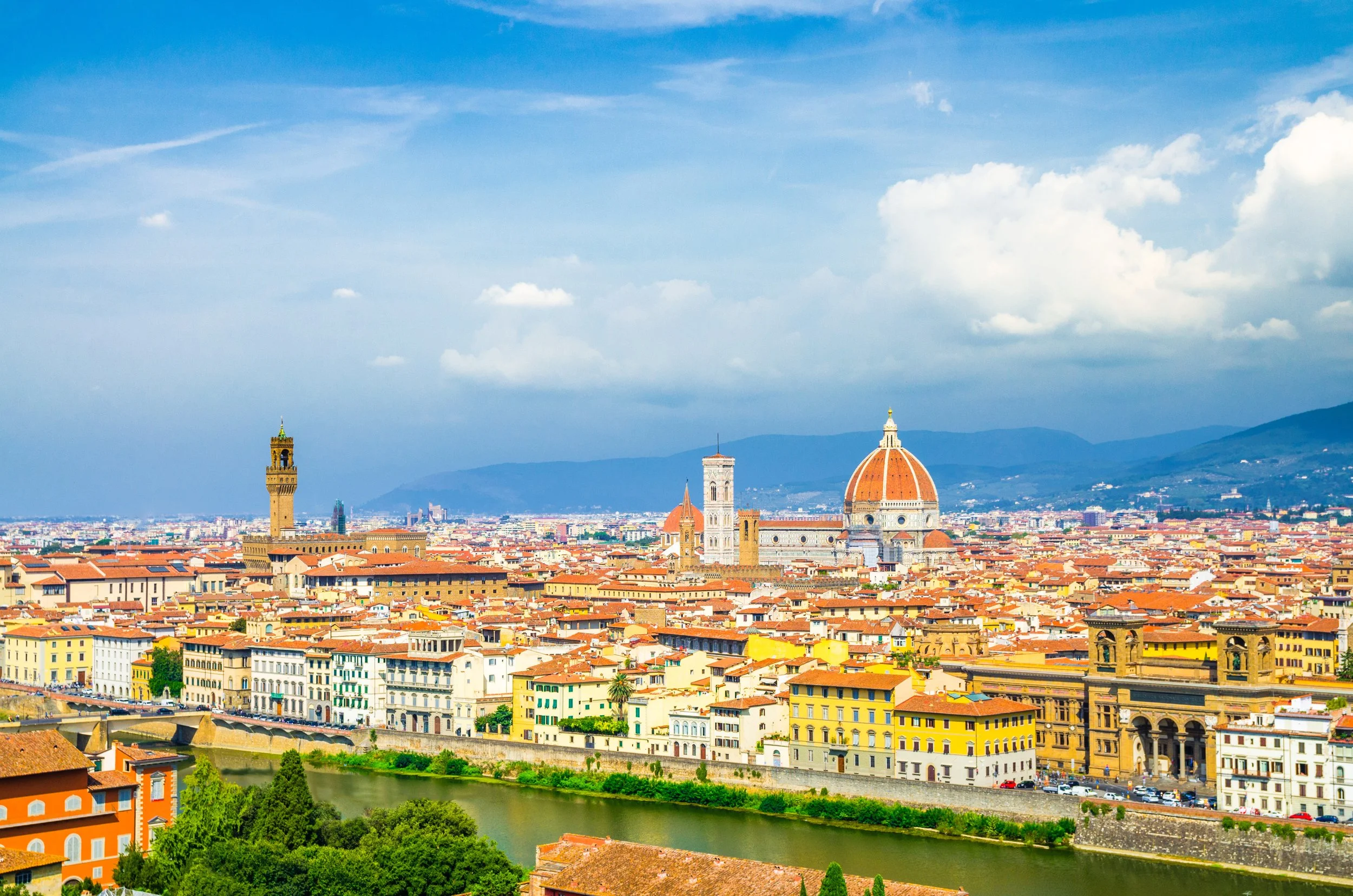 vecteezy_top-aerial-panoramic-view-of-florence-city-with-duomo_6141168.jpg