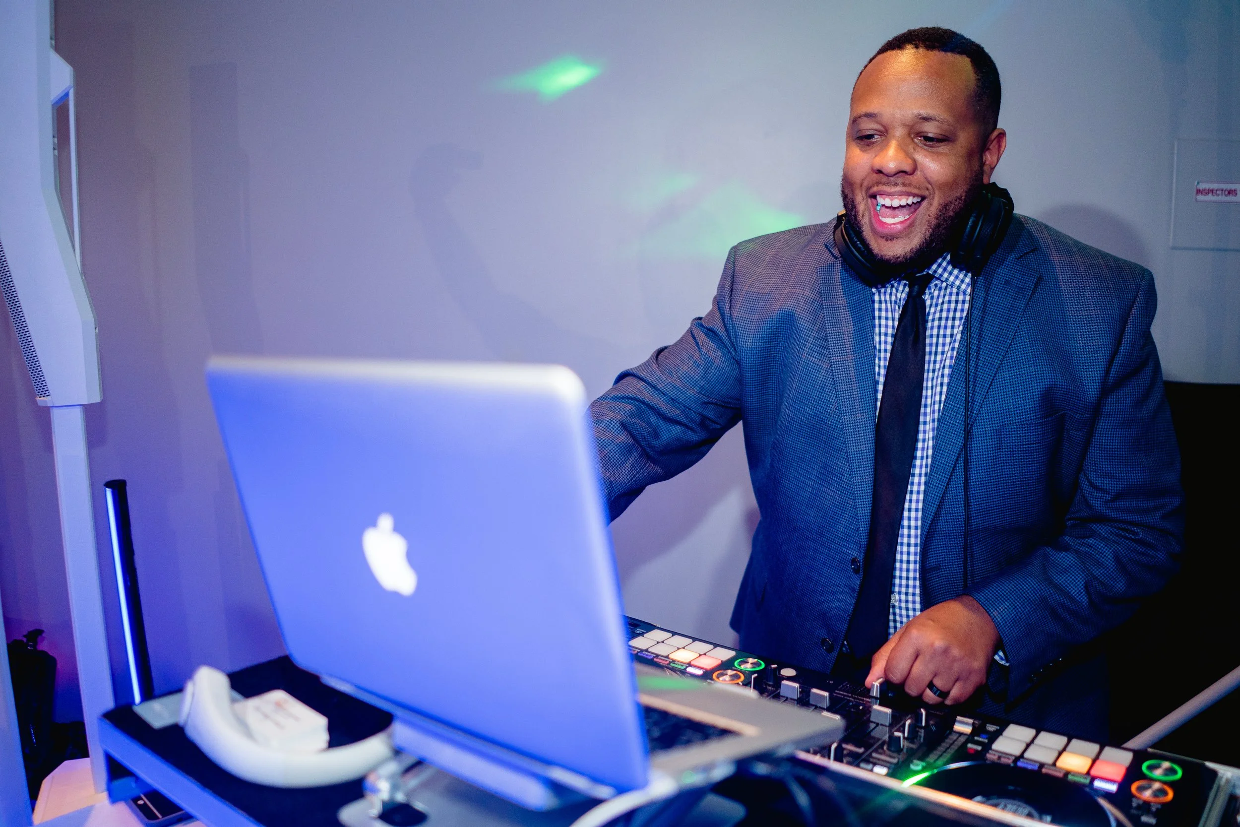 pam-reggie-venue-92-wedding-woodstock-georgia-dj-mason-music17.jpg