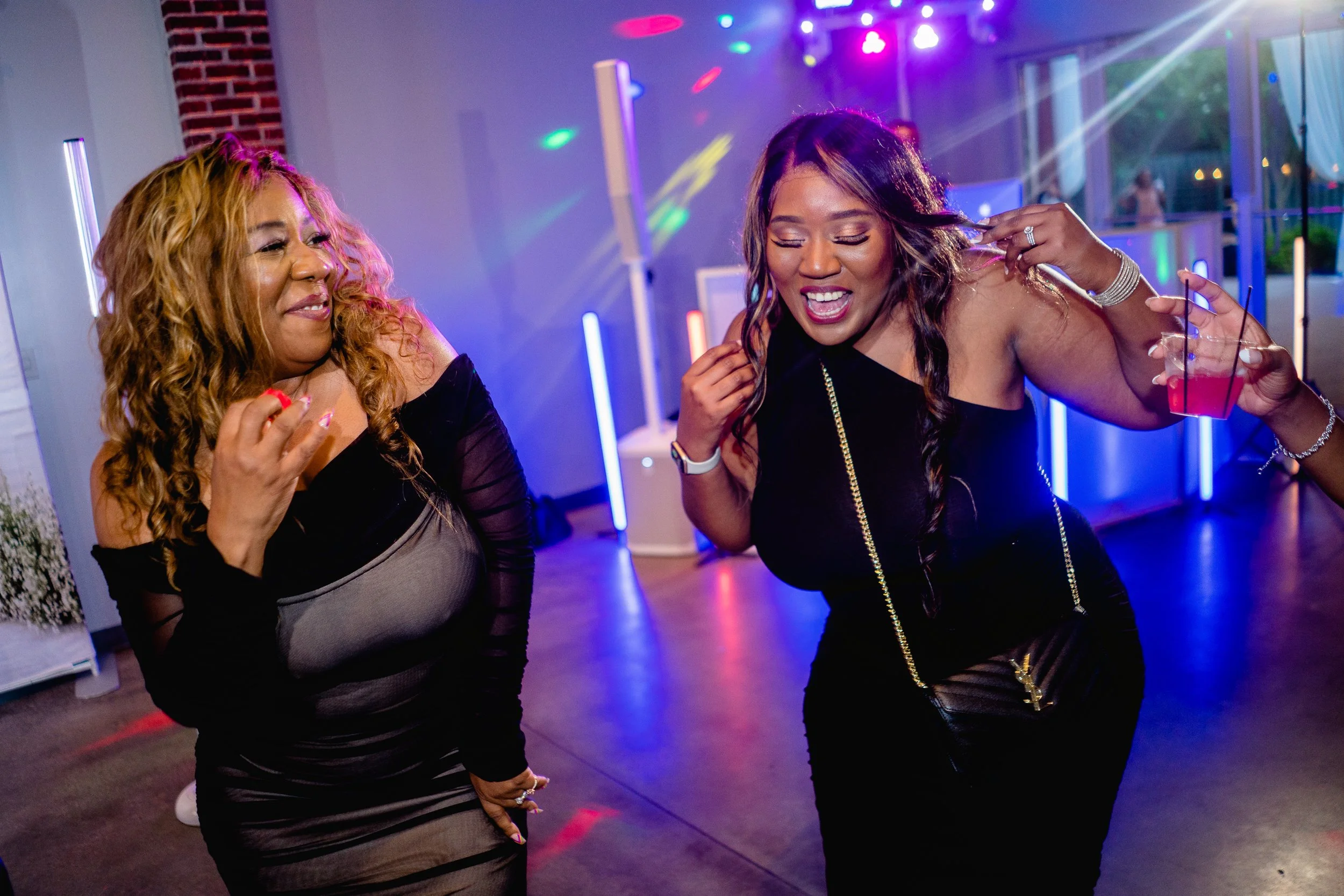 pam-reggie-venue-92-wedding-woodstock-georgia-dj-mason-music16.jpg
