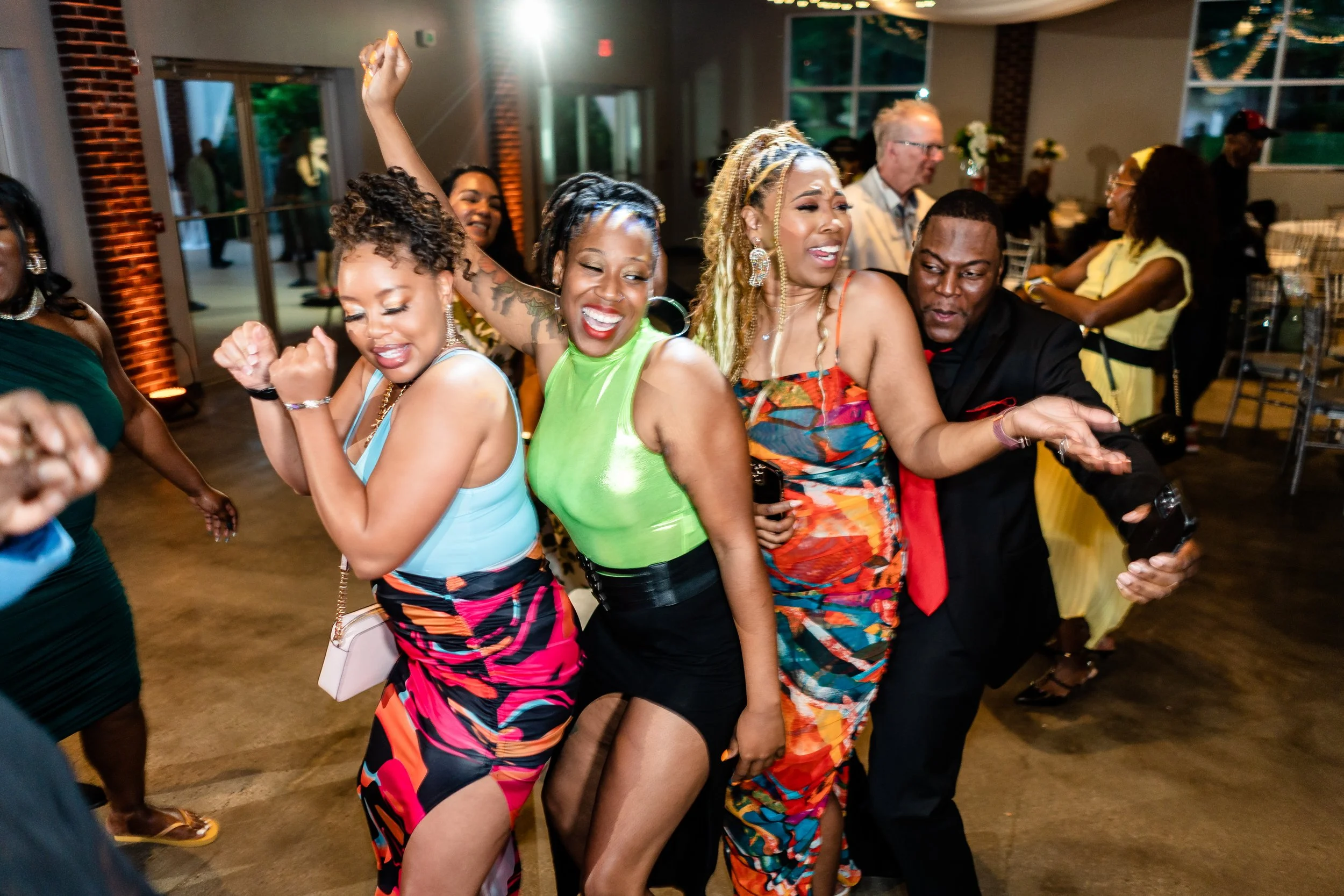 pam-reggie-venue-92-wedding-woodstock-georgia-dj-mason-music18.jpg