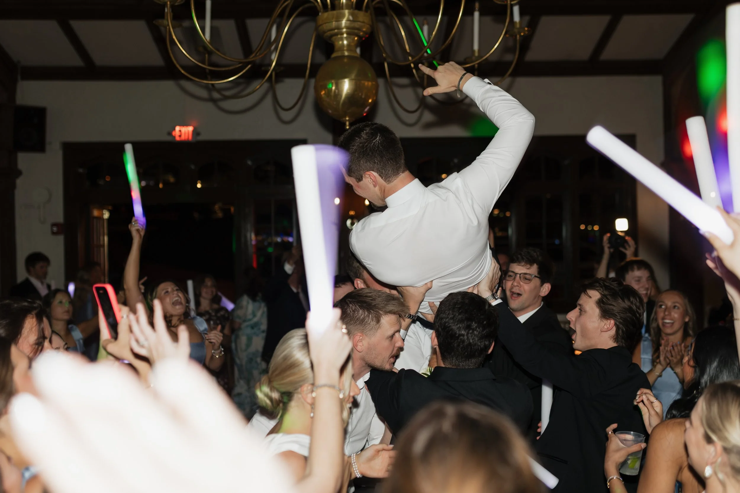 mathyswedding-sneaks-lookout-mountain-club-wedding-lookout-mountain-georgia-wedding-dj-mason-music4.jpg