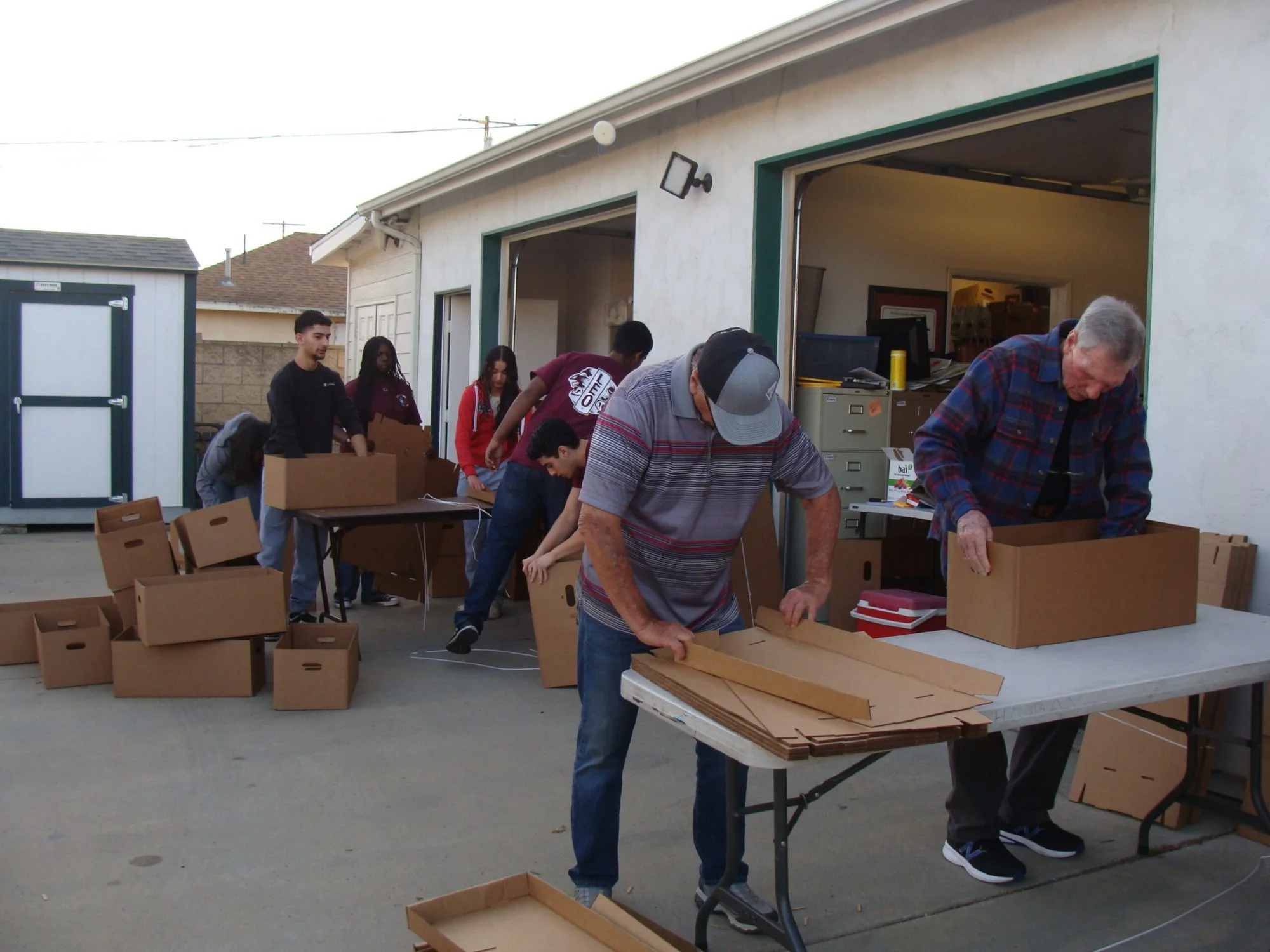 xmas-boxes-2024-05.jpg