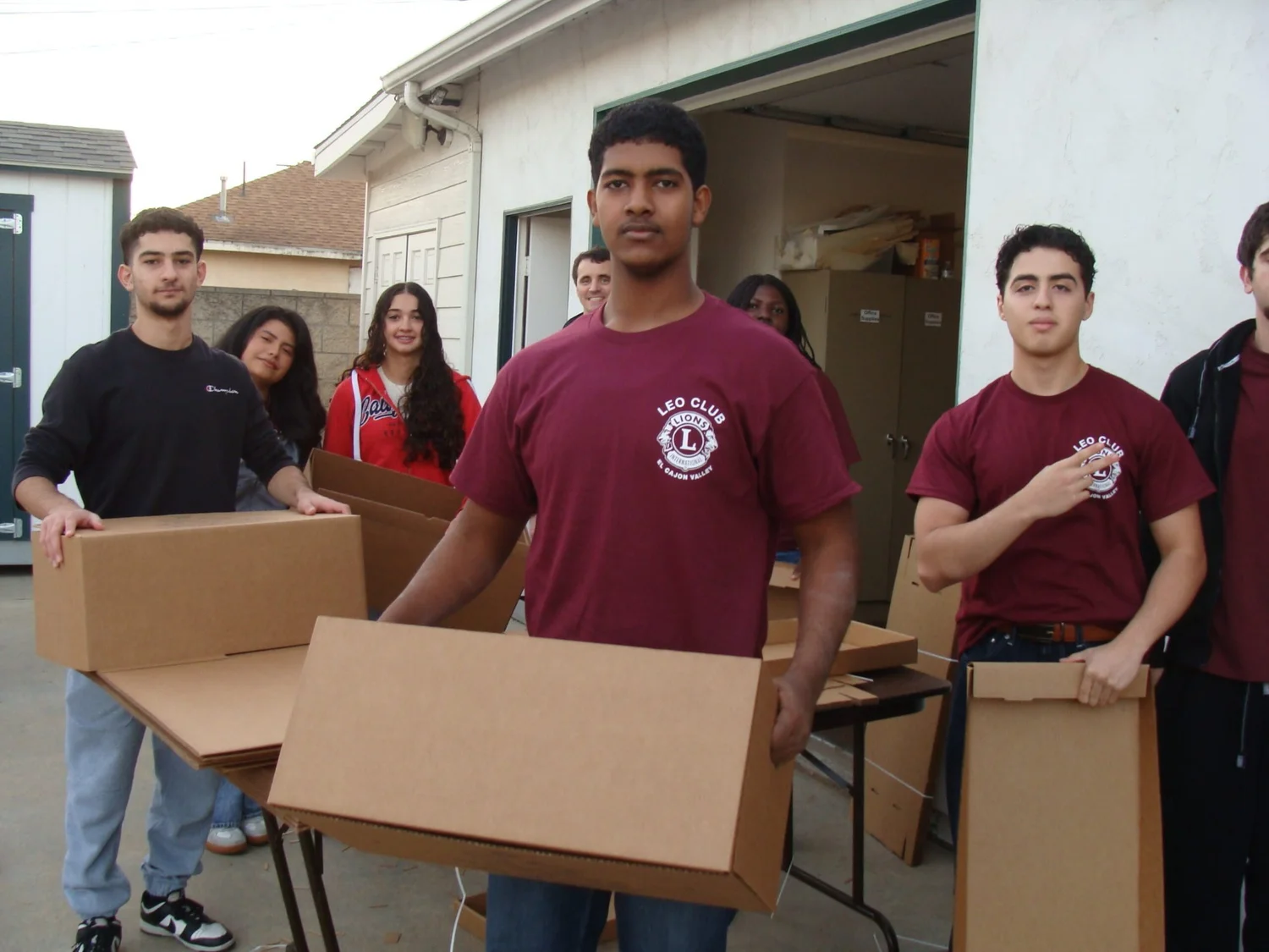 Packing holiday food boxes
