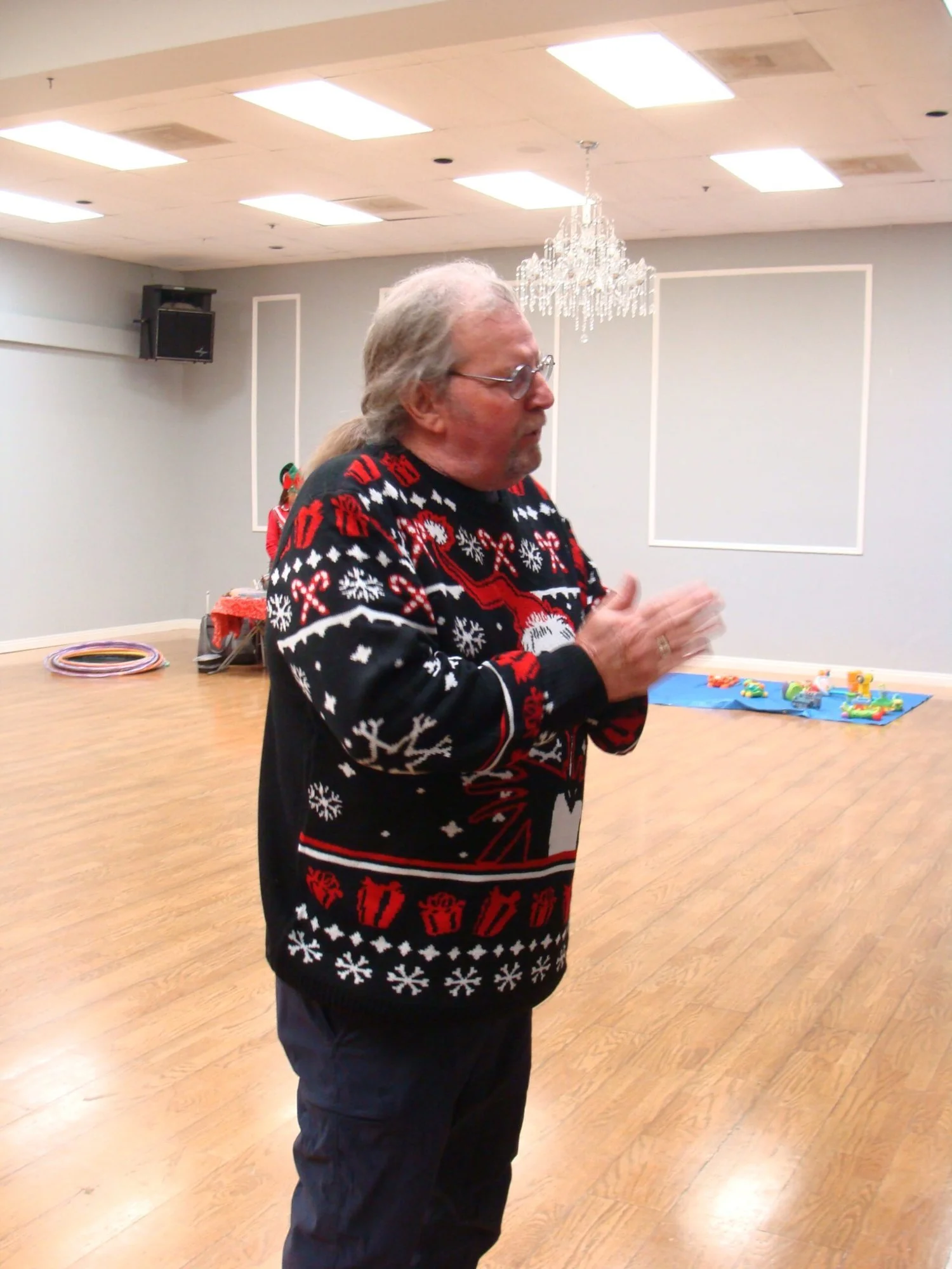 christmas-party-2024-05.jpg