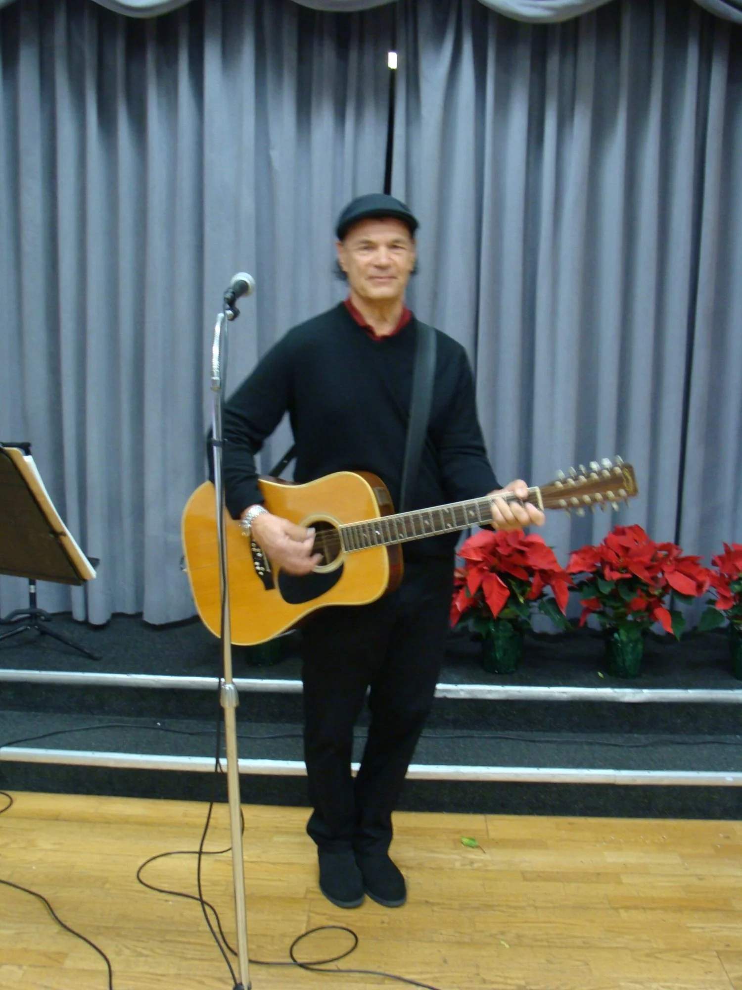 christmas-party-2024-02.jpg