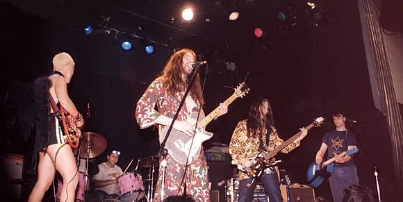 browser-download-20260925T174933.960120252Z-0-bandlive1.jpg