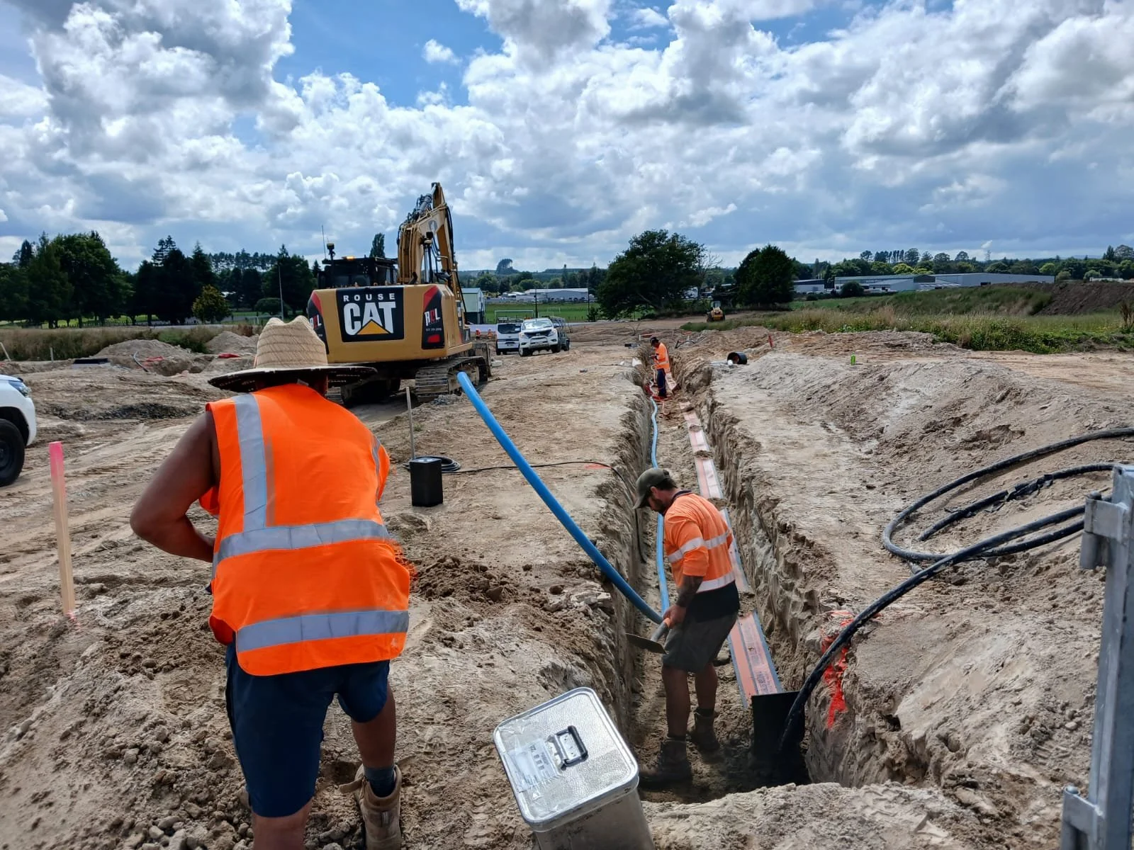 Trenching Solutions - Fibre, drainage, rouse contracting LTD