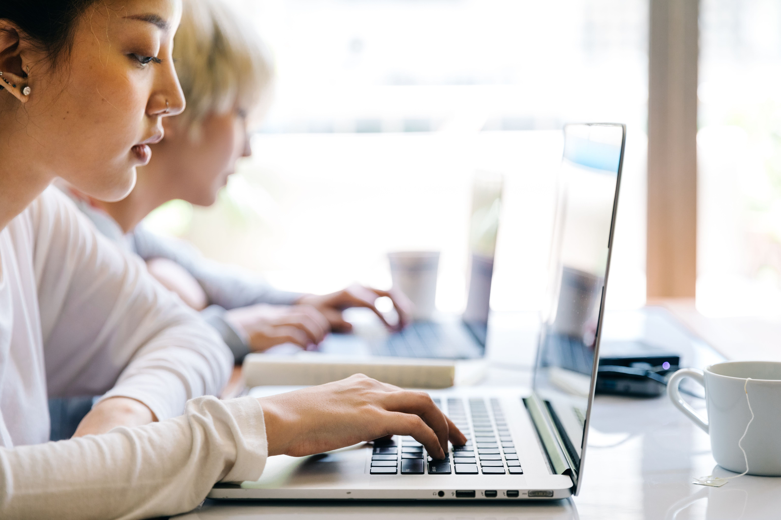 October 20-Nov 5,           12-1 PM ET Write with Confidence: Academic Essay Accelerator
