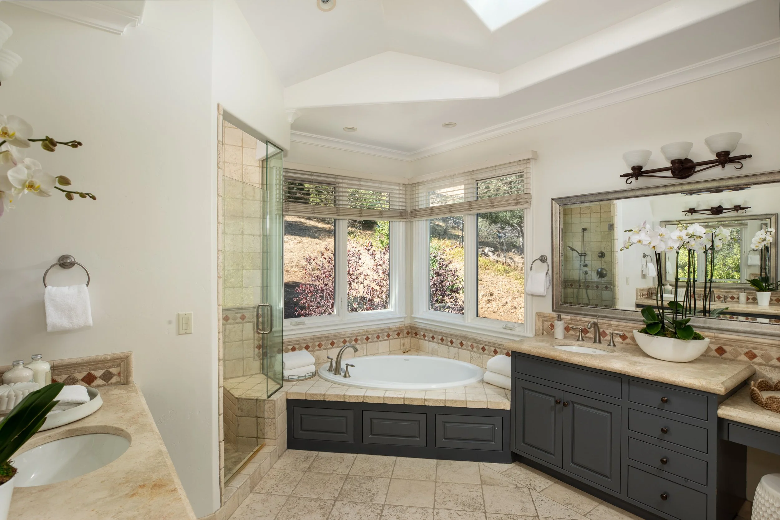 24-Magdalena_Matt_Anello-2185-MLS.jpg