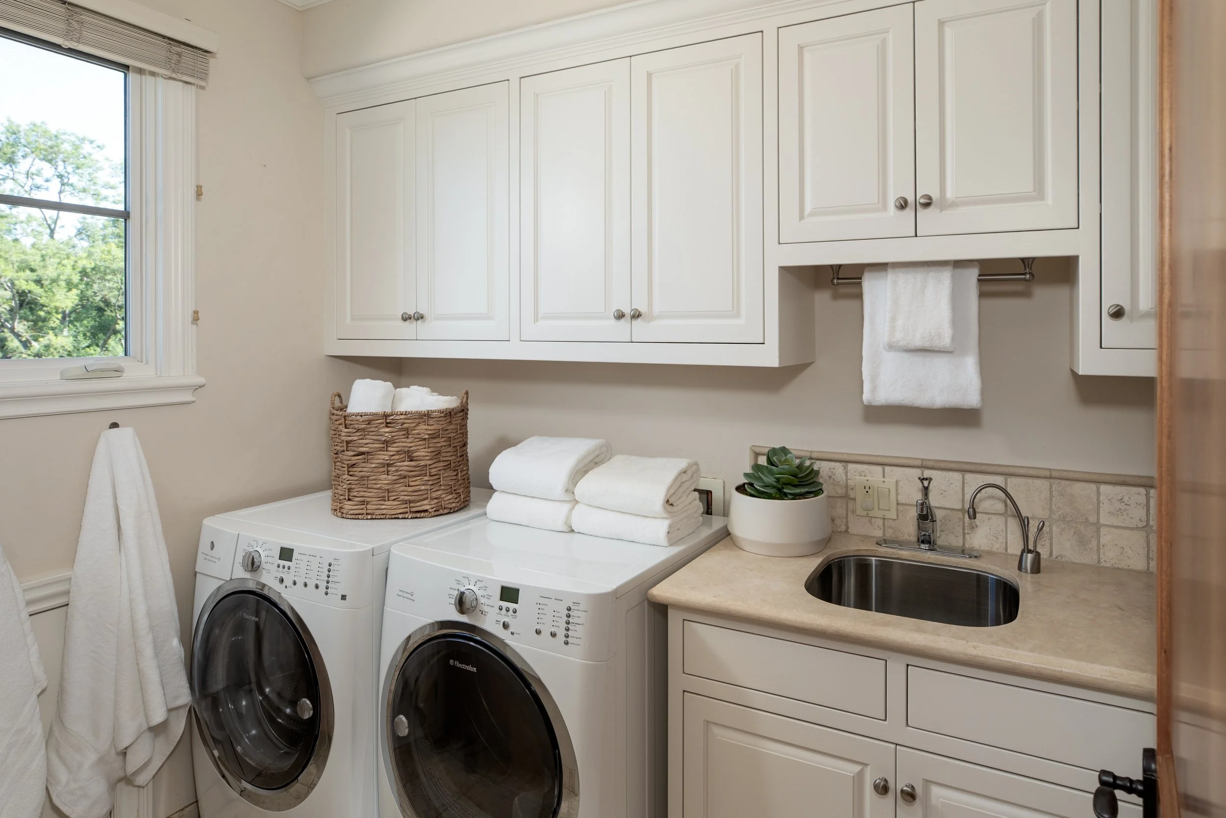 32-Magdalena_Matt_Anello-2201-MLS.jpg