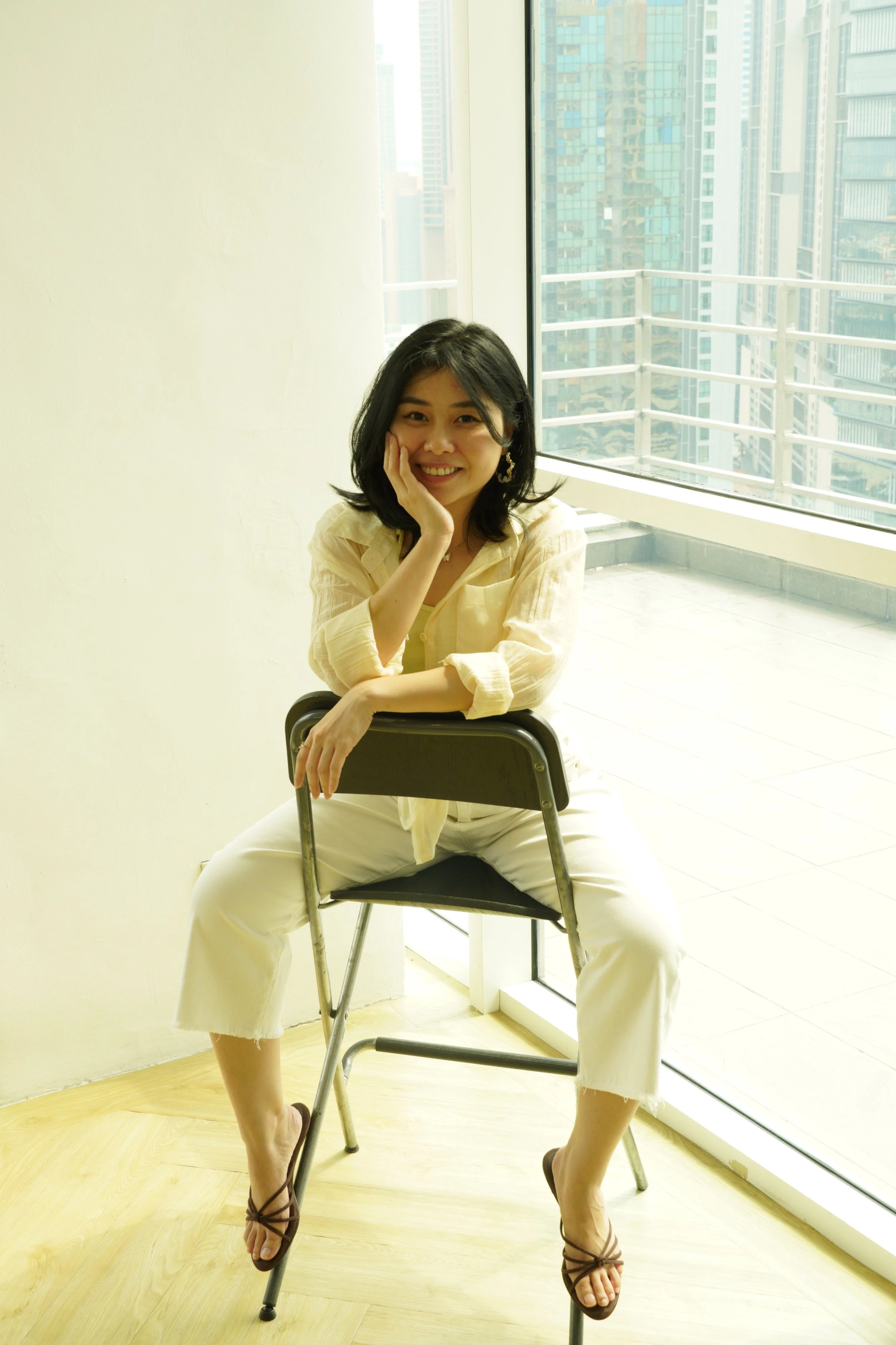 Mandy Wong as licensed and registered counsellor at Human Bean | Human Bean | Therapy Space for you to be Human
