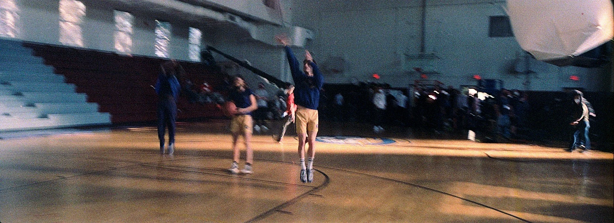 16 Tom Holland & Zendaya on set of Spiderman No Way Home.jpg