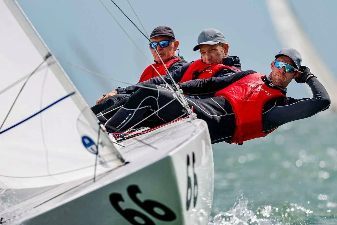 Cowes Week 200th - Beadsworth and 'No Dramas' complete the quadruple win streak!