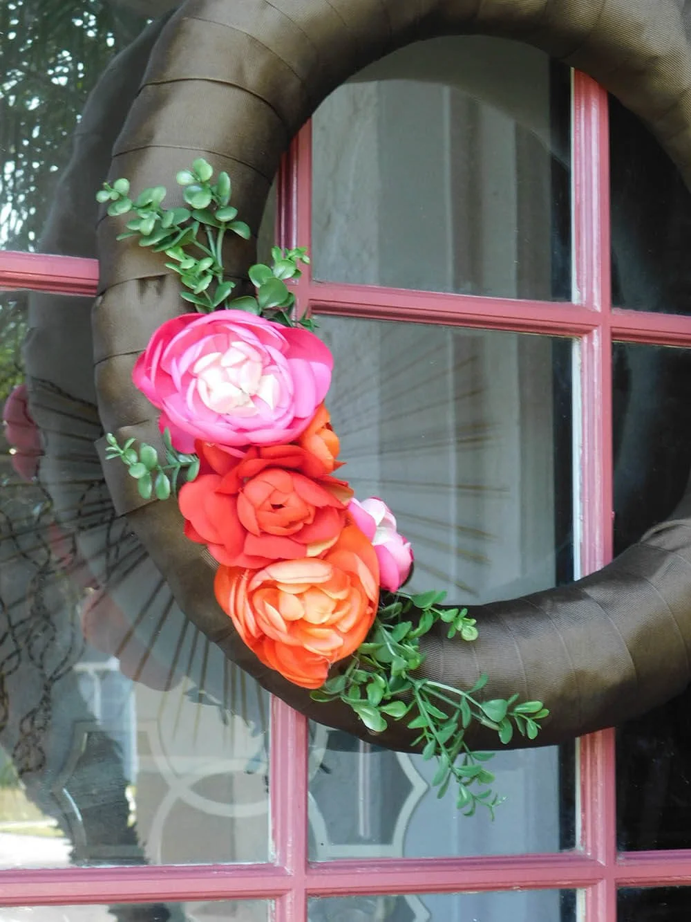 How to Make a Stunning Spring Wreath