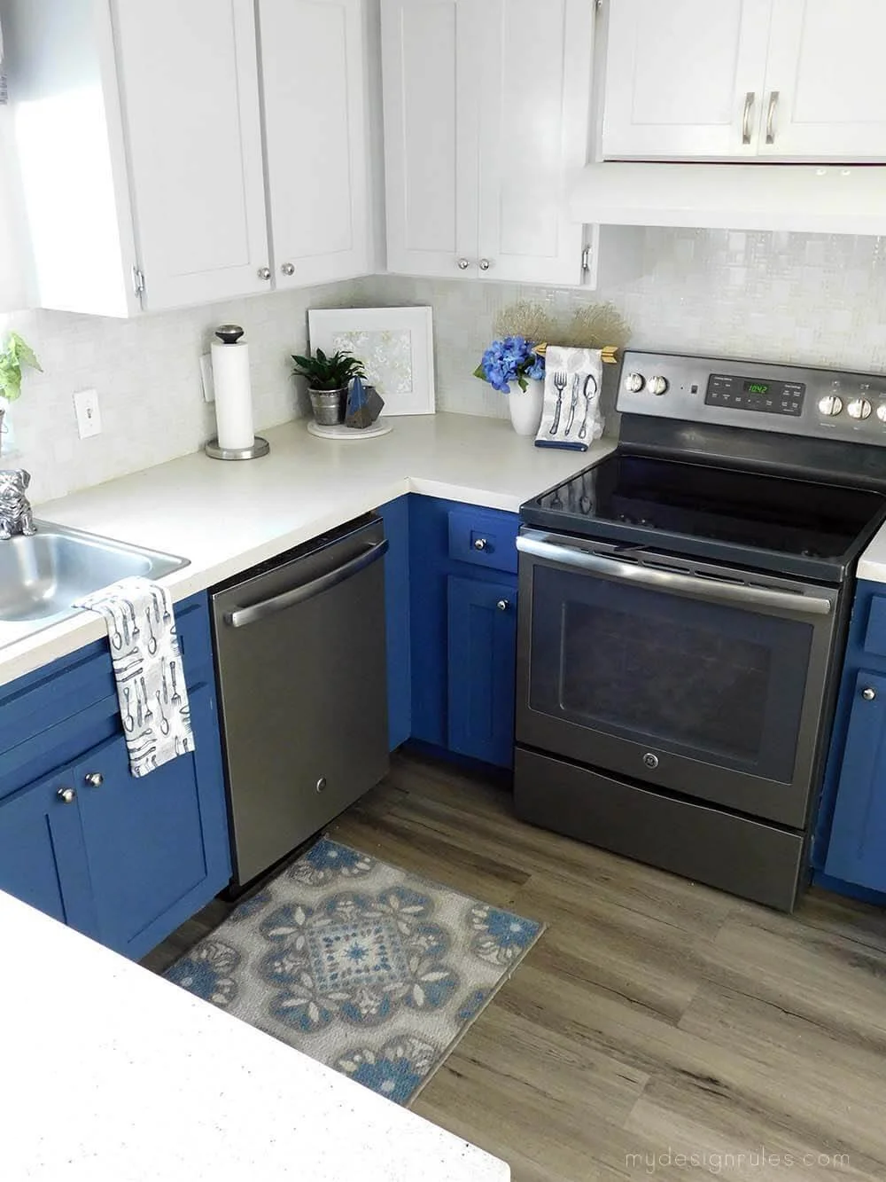 Why Luxury Vinyl Tile is Best for Your Kitchen
