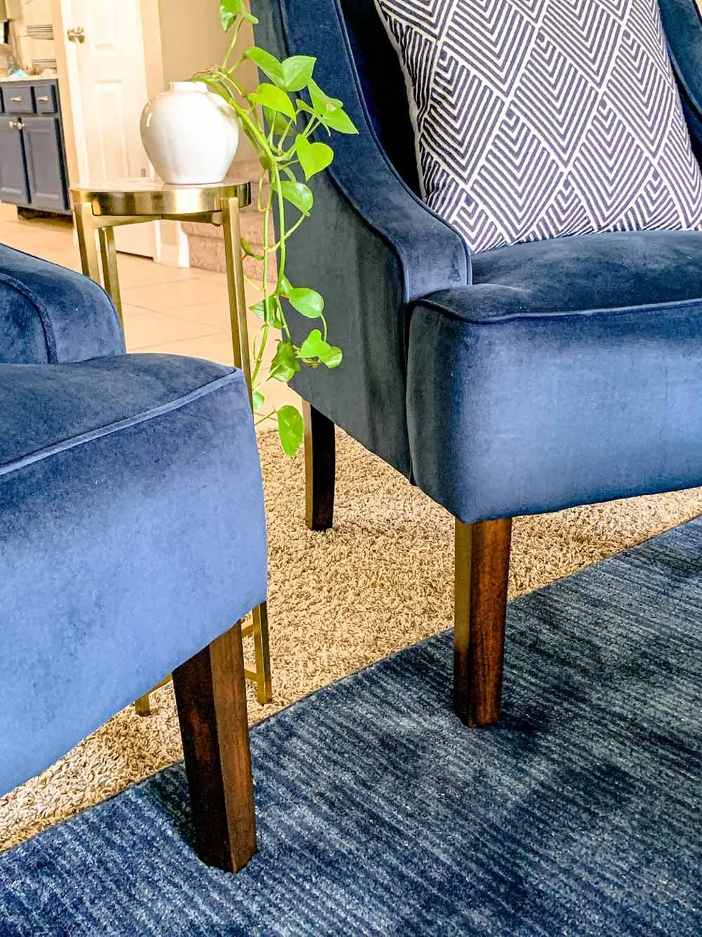 Change the Color of Chair Legs in 3 Easy Steps