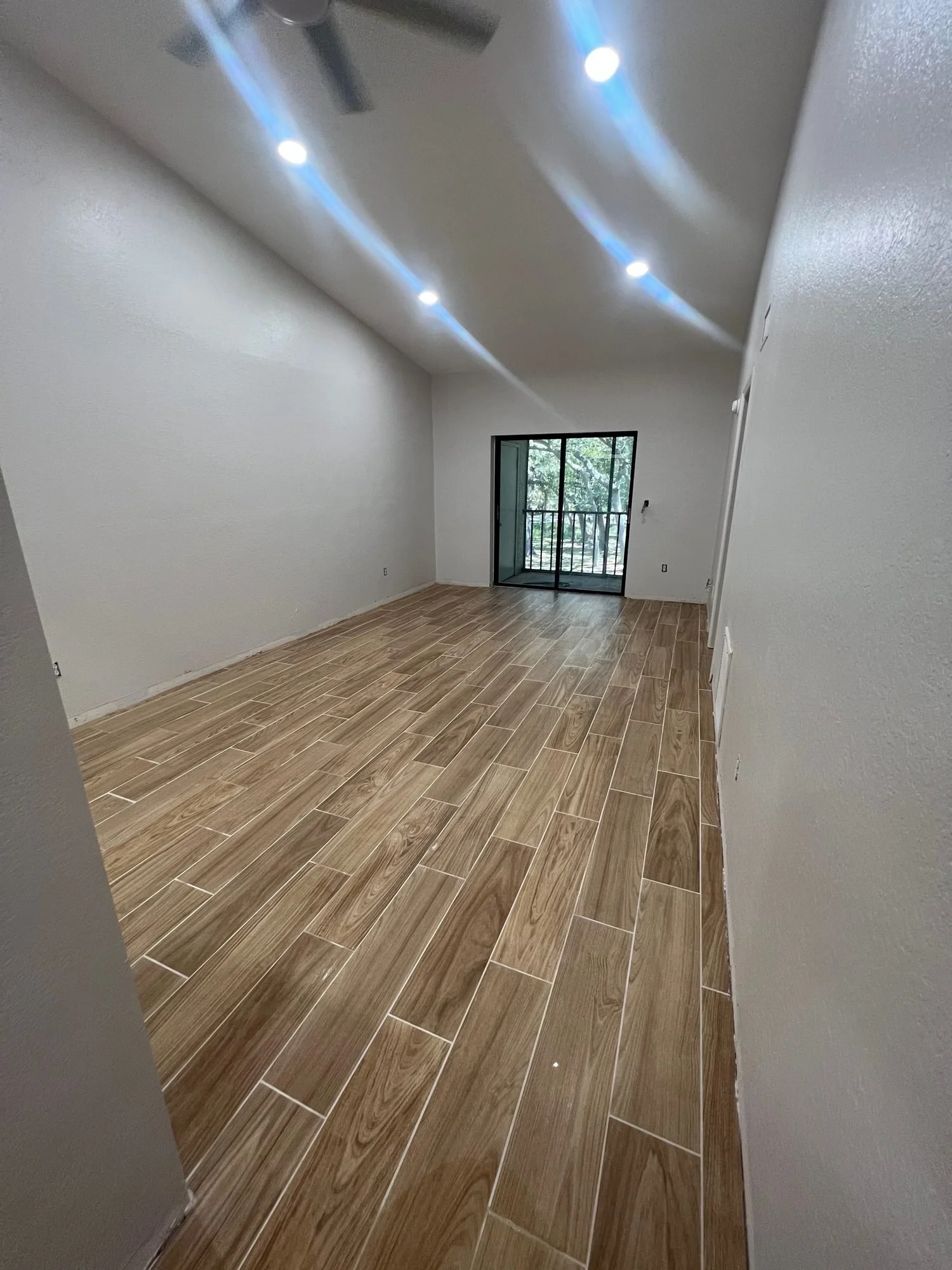 wood-look-tile-flooring-room.jpg