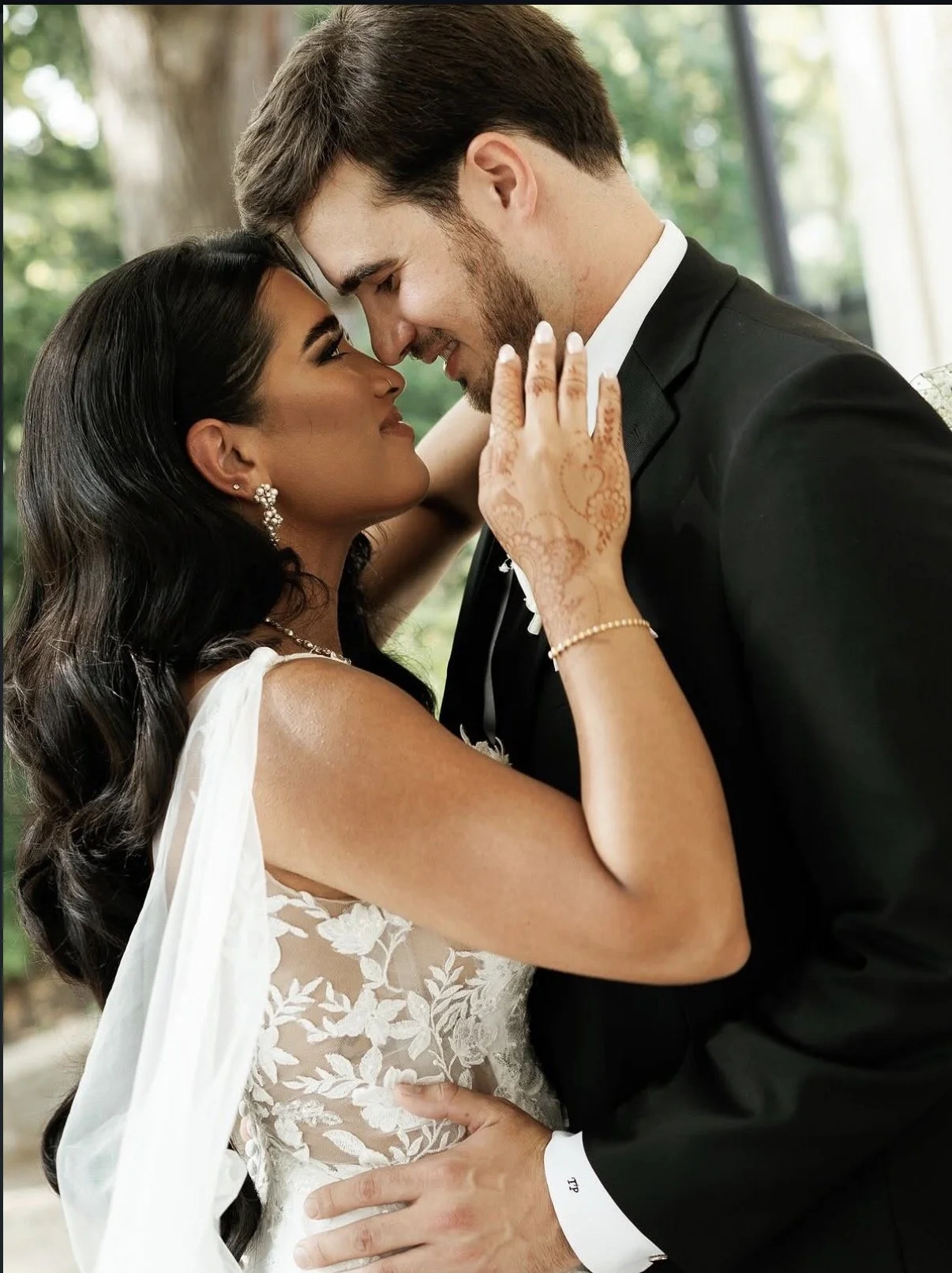 Luxury makeup artist Columbus Ohio, Bridal makeup Columbus Ohio, Destination wedding makeup artist, Celebrity makeup artist Columbus, Best makeup artist in Columbus Ohio, High-end makeup artist Columbus, Makeup with Anna Kleman