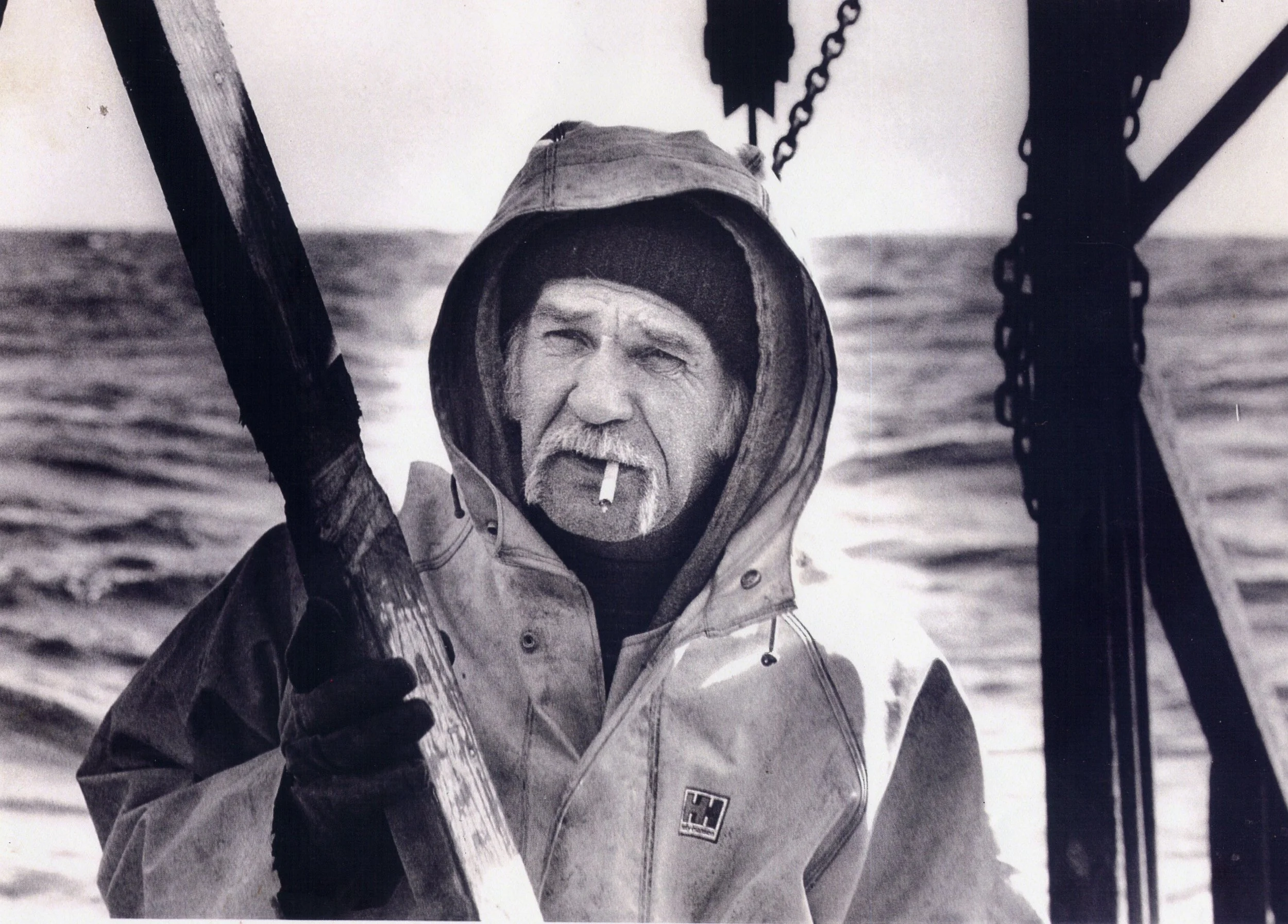 Allan “Skee” Dennison shrimping aboard Steven Johnson’s vessel the Joanne, captained by Michael Hanson, 1980s. Gift of Elizabeth Campbell. 1998.46.2