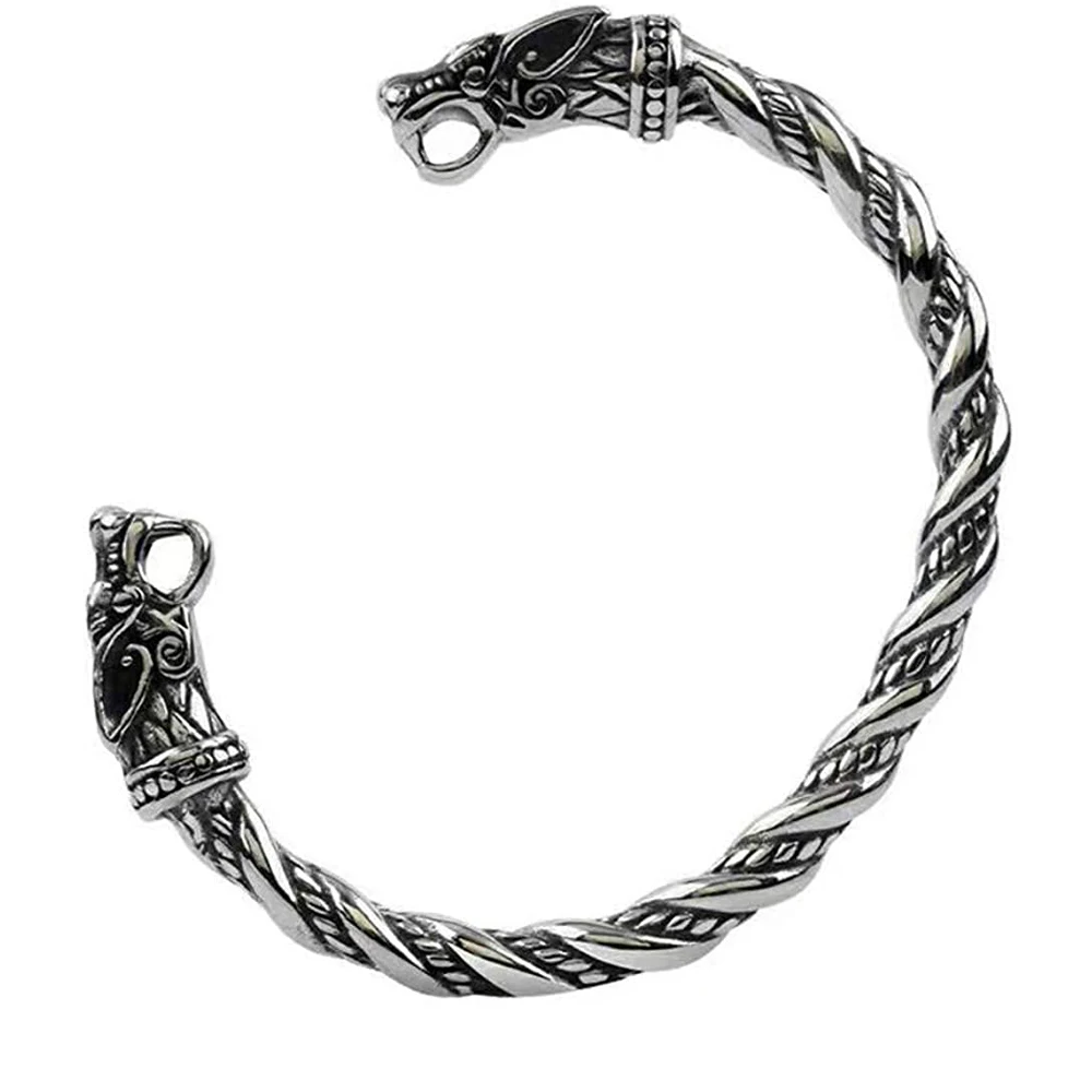 Sköll & Hati – The Wolfbound Bangle
