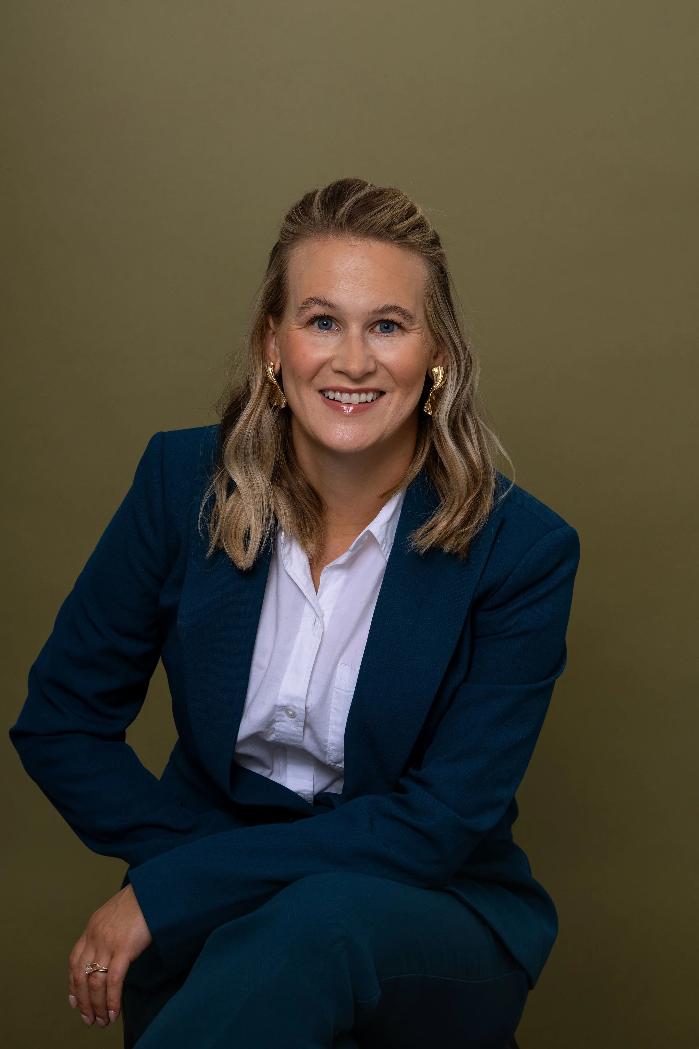 Elizabeth hivner principal consultant