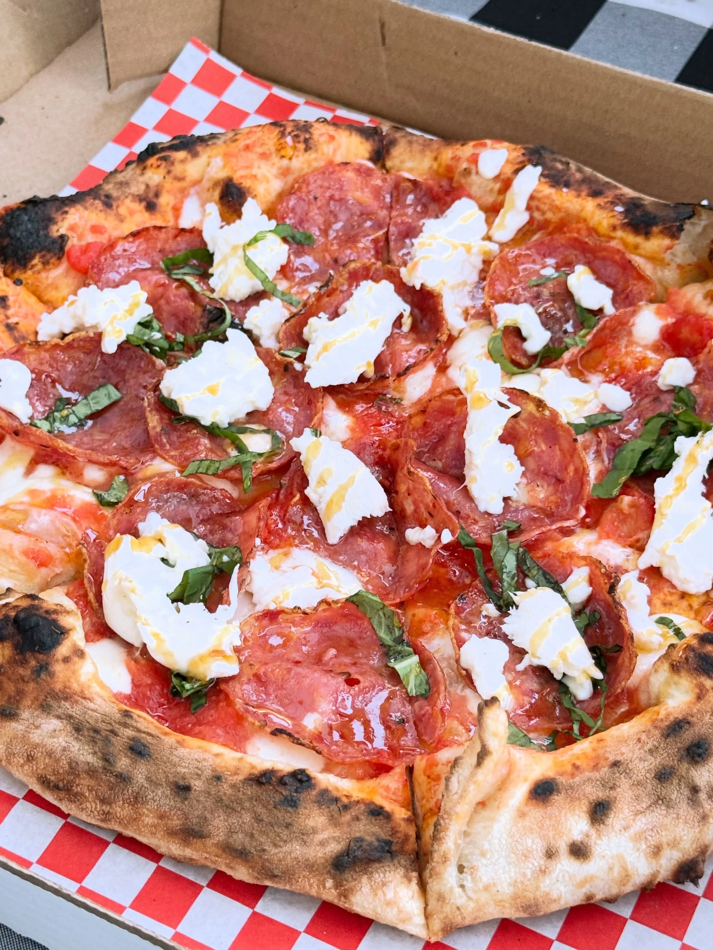Two specials on the peel this weekend:
🔥 Soppressata Burrata: Crispy soppressata, creamy burrata cheese, fresh basil &amp; hot honey
🧀 Cheesy Sausage: Local crumbled sausage loaded with an extra blend of melted cheeses, shallots, and rosemary.
📍 W