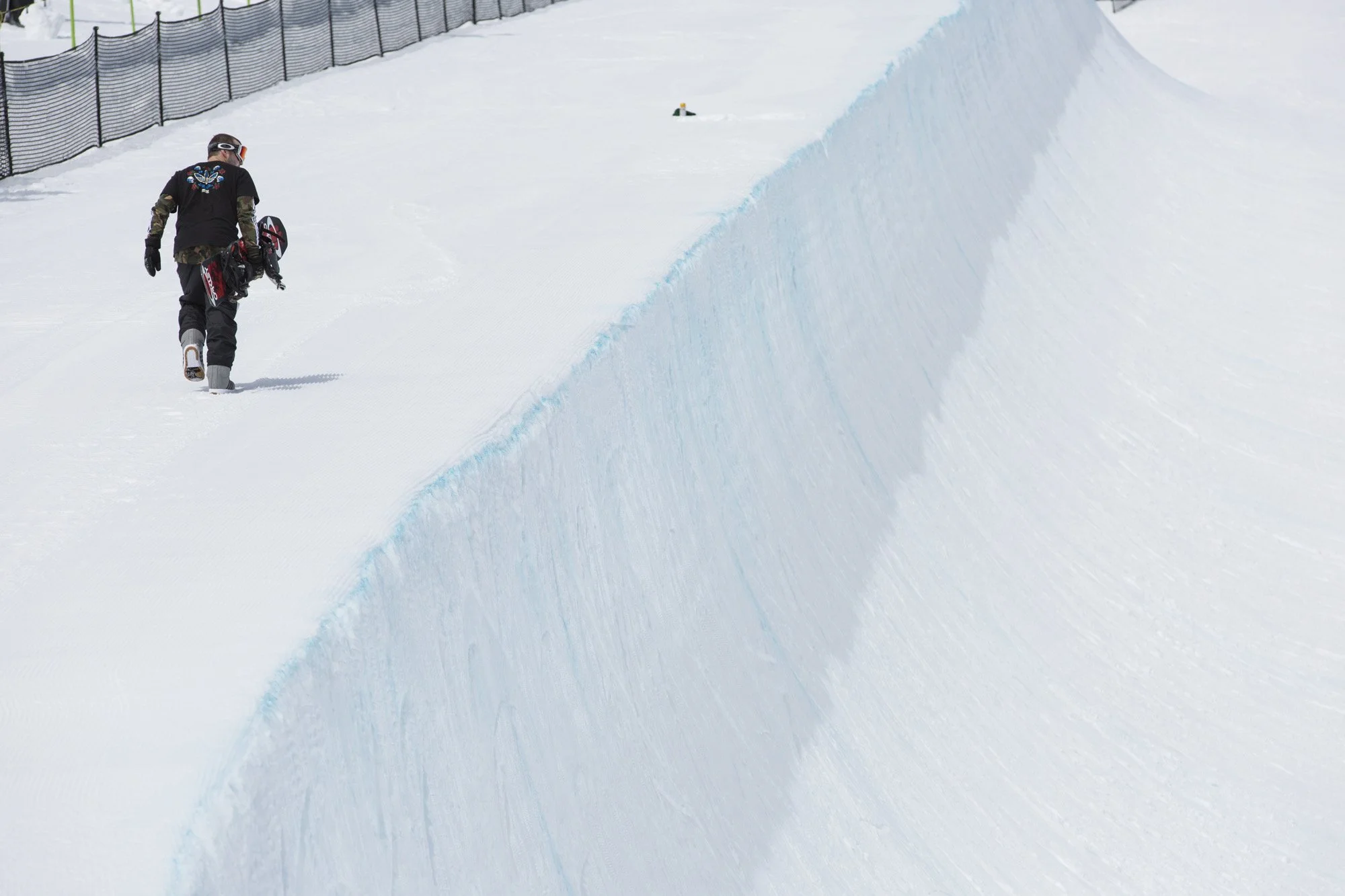 Rowan Coultas with snowboard