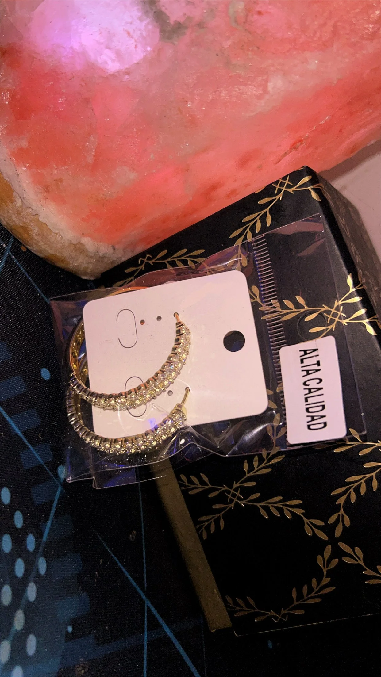 MEDIUM GOLD EARRINGS