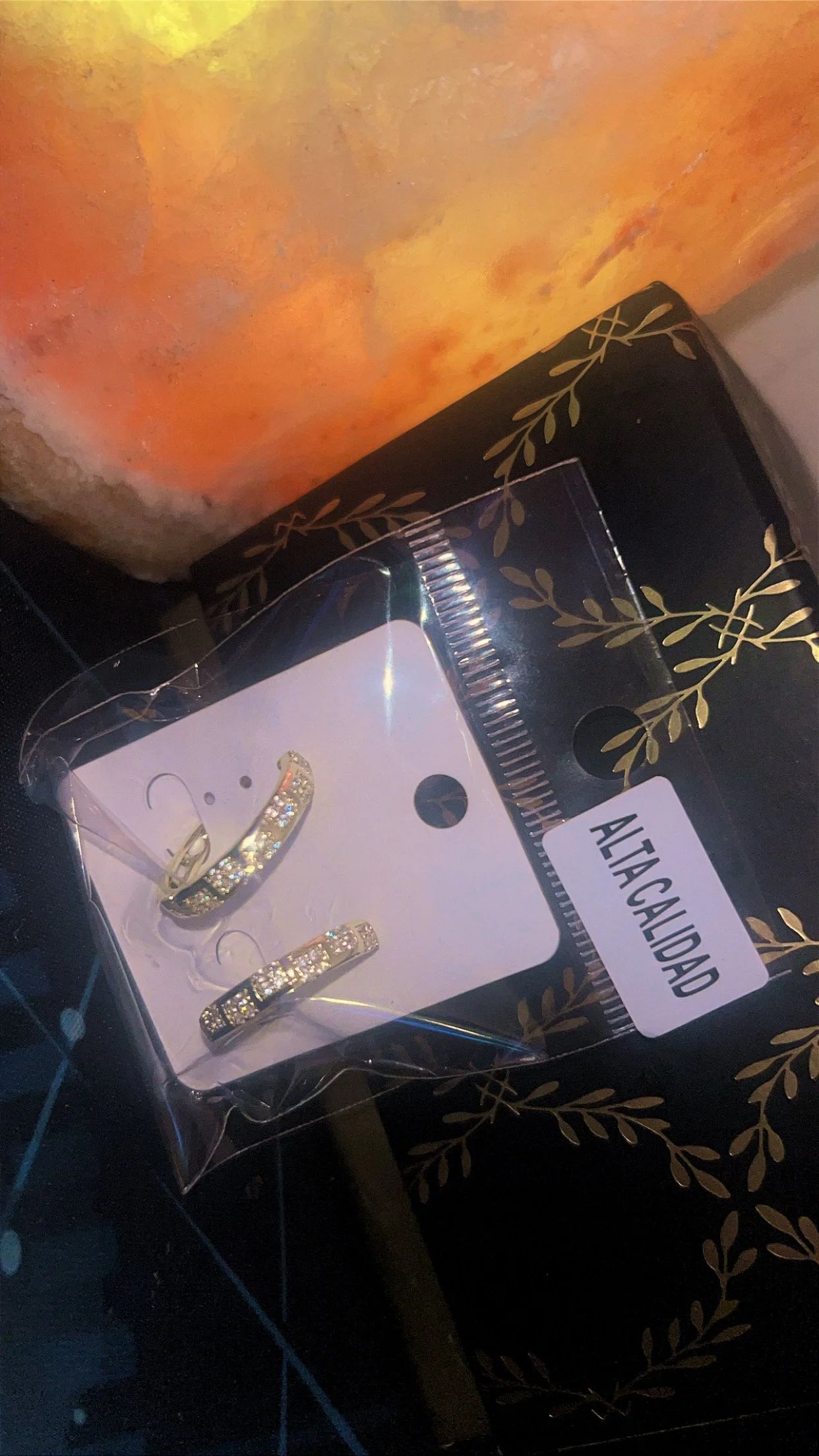SMALL GOLD EARRINGS