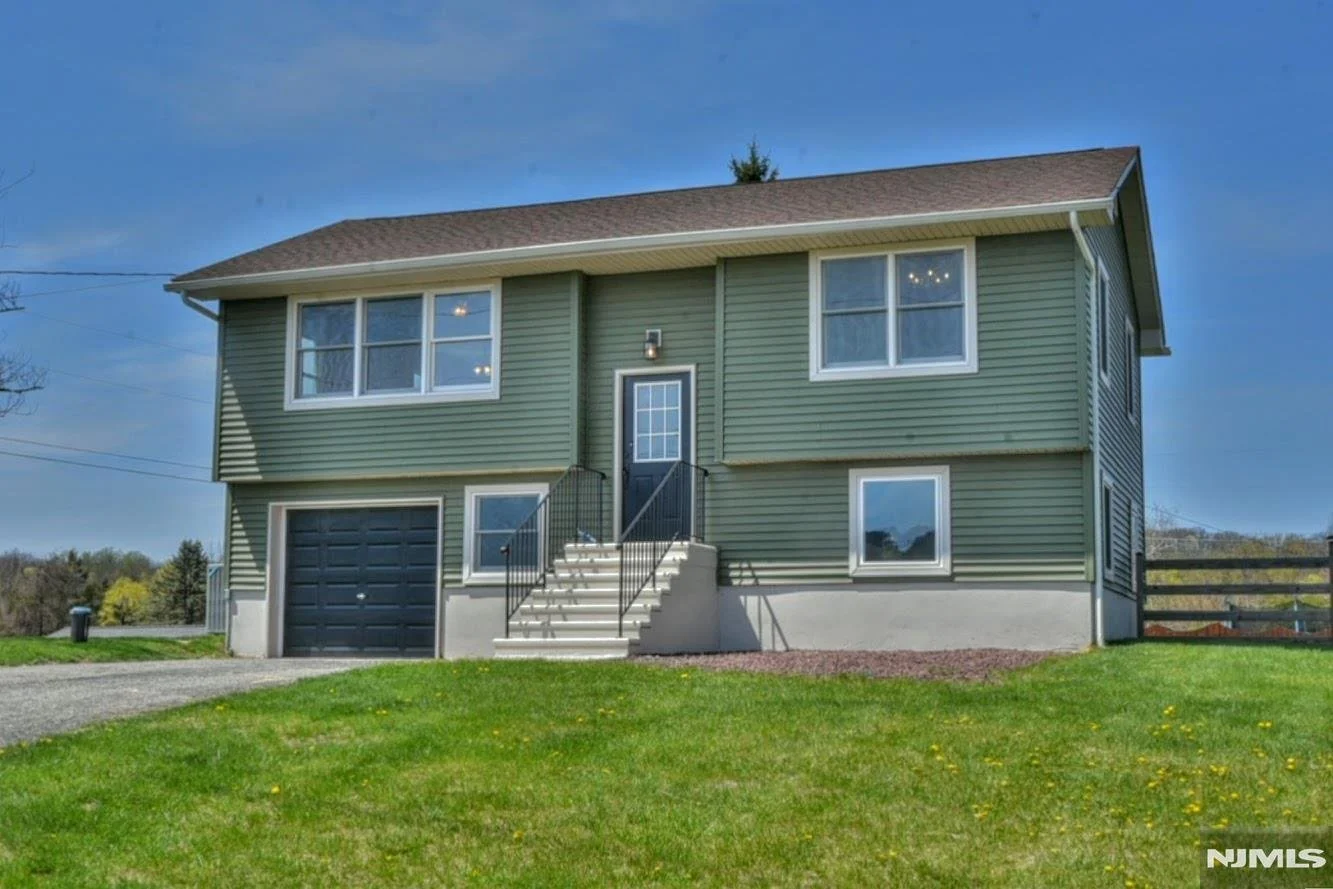 Another decision Whitney made was to remove the muntins, also known as grills or window grids, from her windows to create a more modern look and enhance the mountain views from inside.