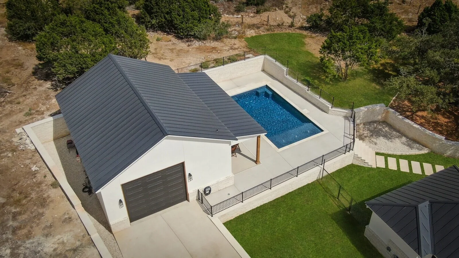 Riesling Pool areal.jpg