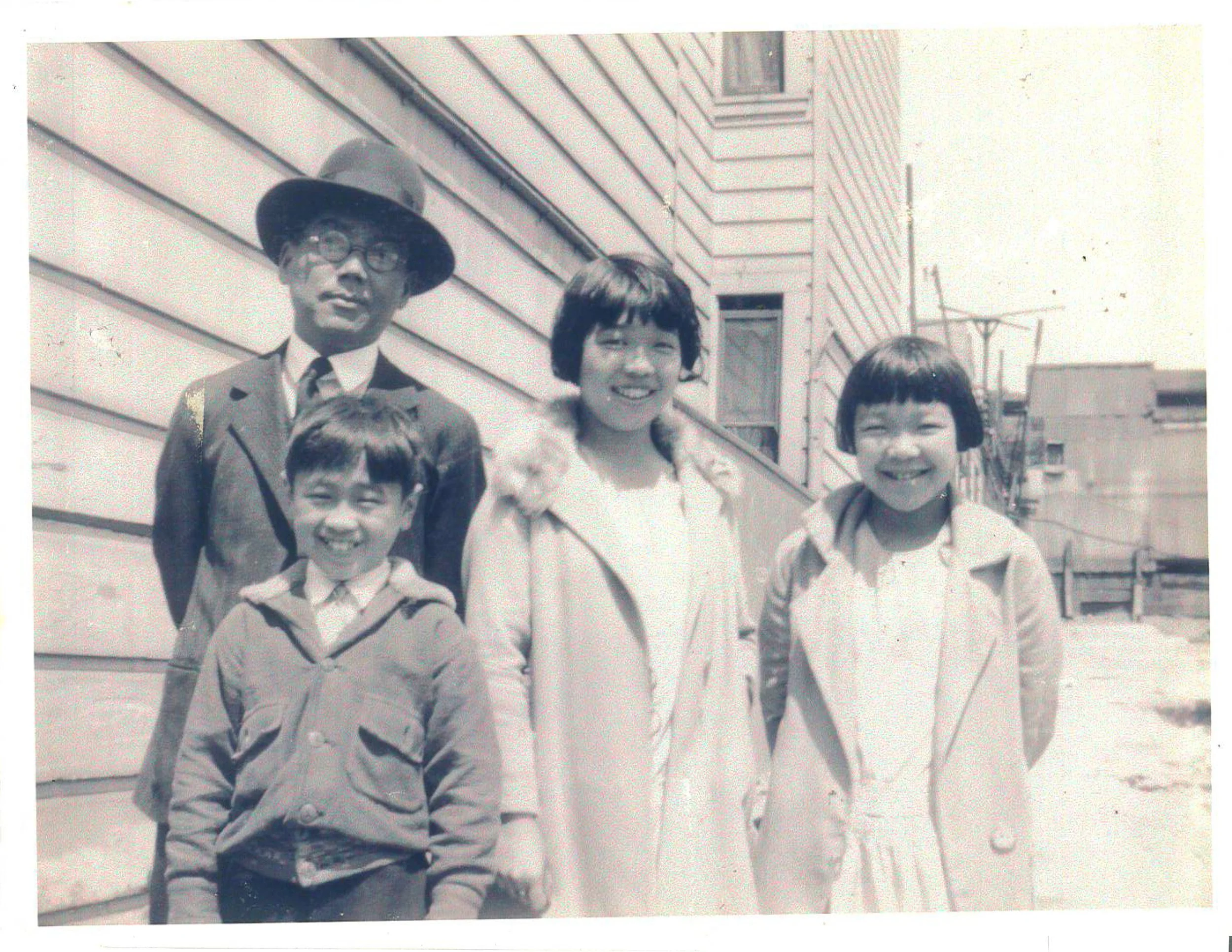1930_Family_1.jpg