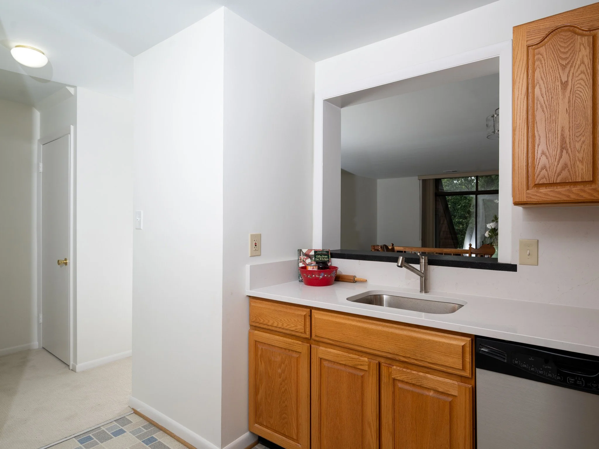 Kitchen_4.jpg