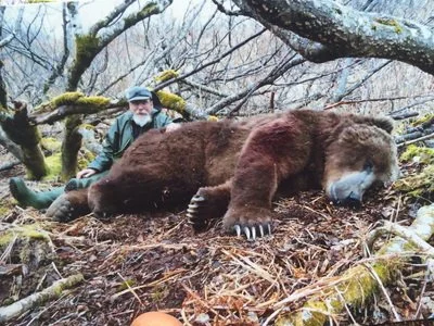 Kodiak Brown Bear Hunt guided by Jason Bunch of Kodiak Backcountry Adventures, LLC in remote Kodiak Island Alaska
