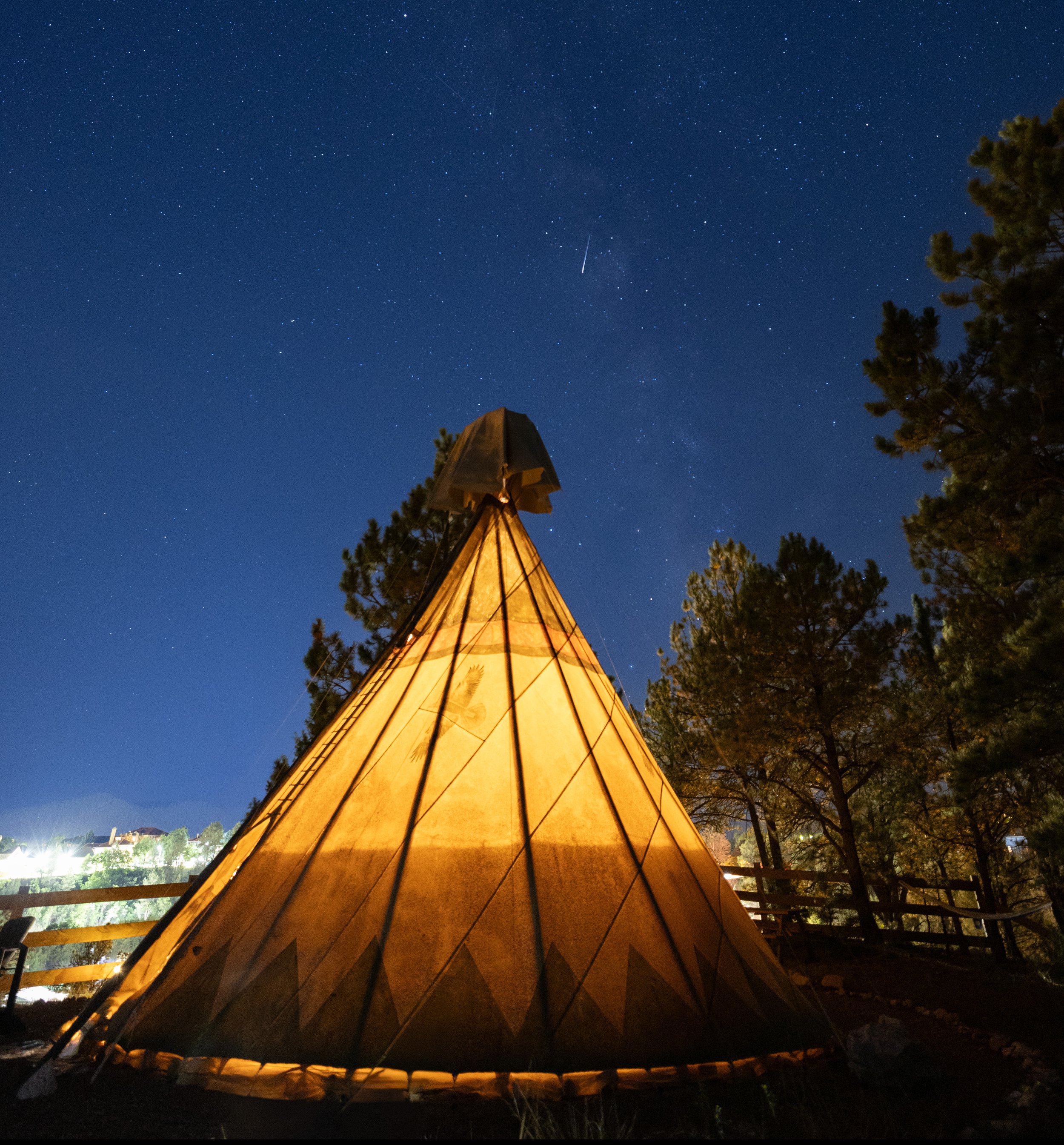 img_teepee_milkyway.jpg