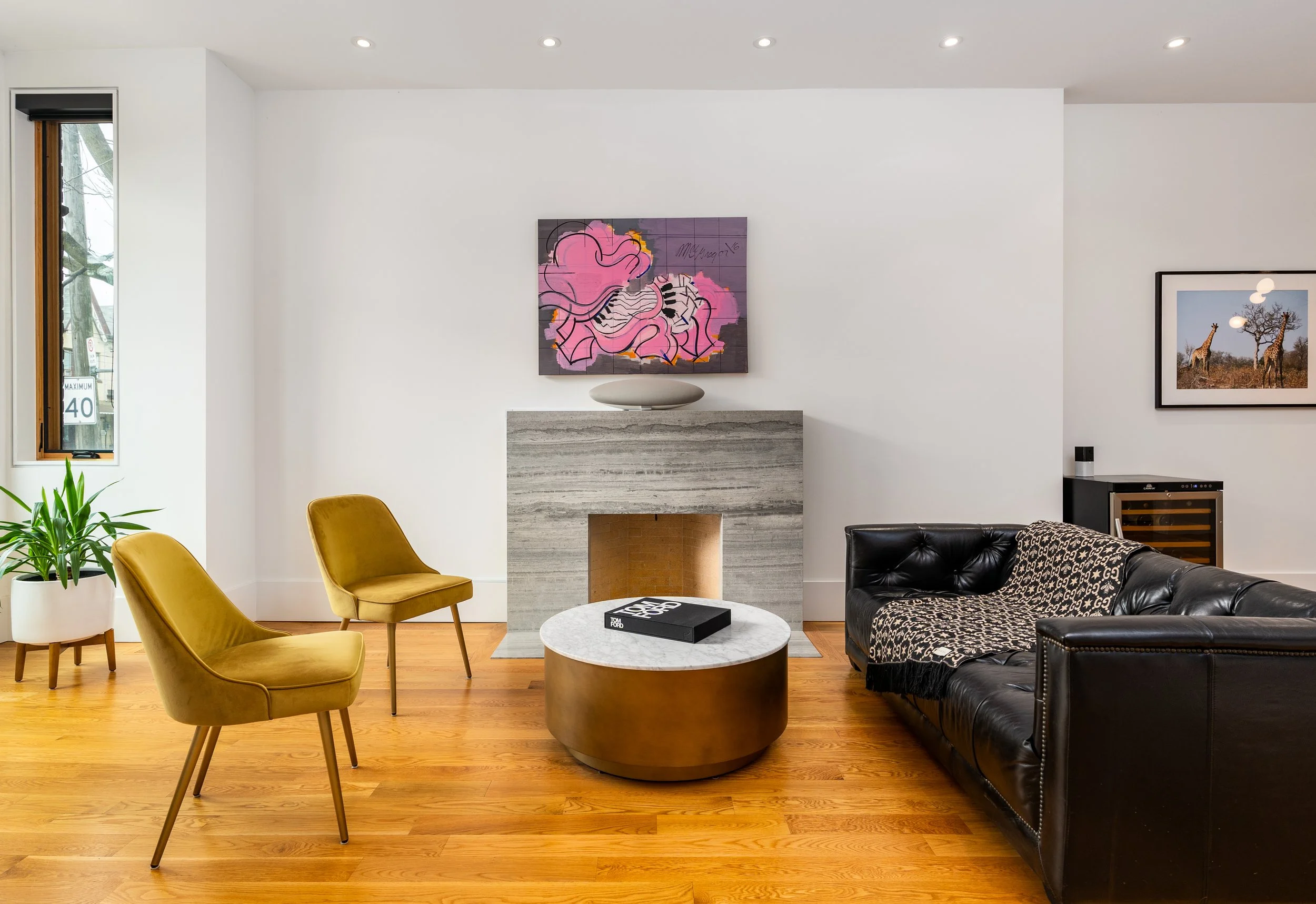 249 Bathurst St. Toronto -17.jpg