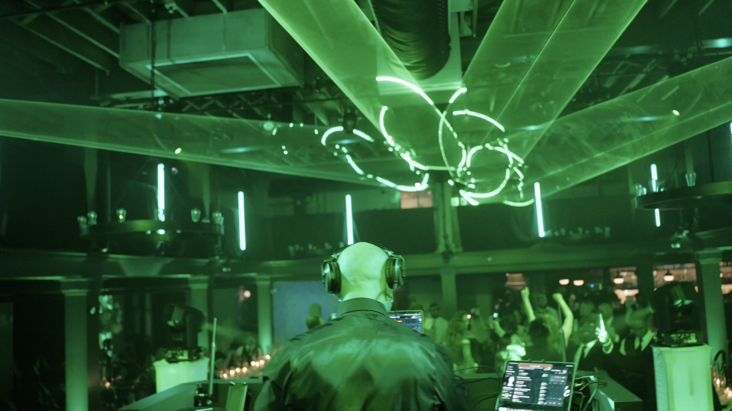 DJ César performing live at a luxury wedding reception in Savannah Georgia