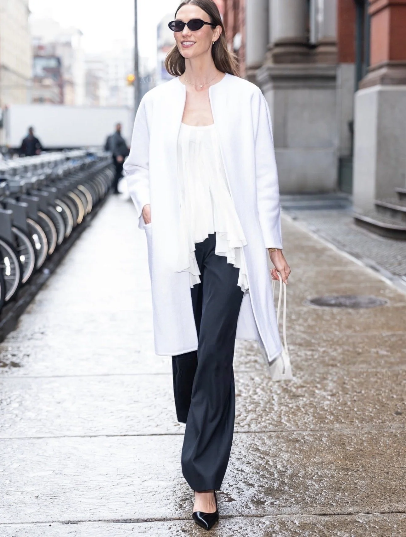 Karlie Kloss | Street Style
Styled by Natasha Colvin
Assisted by Sadler Vachon