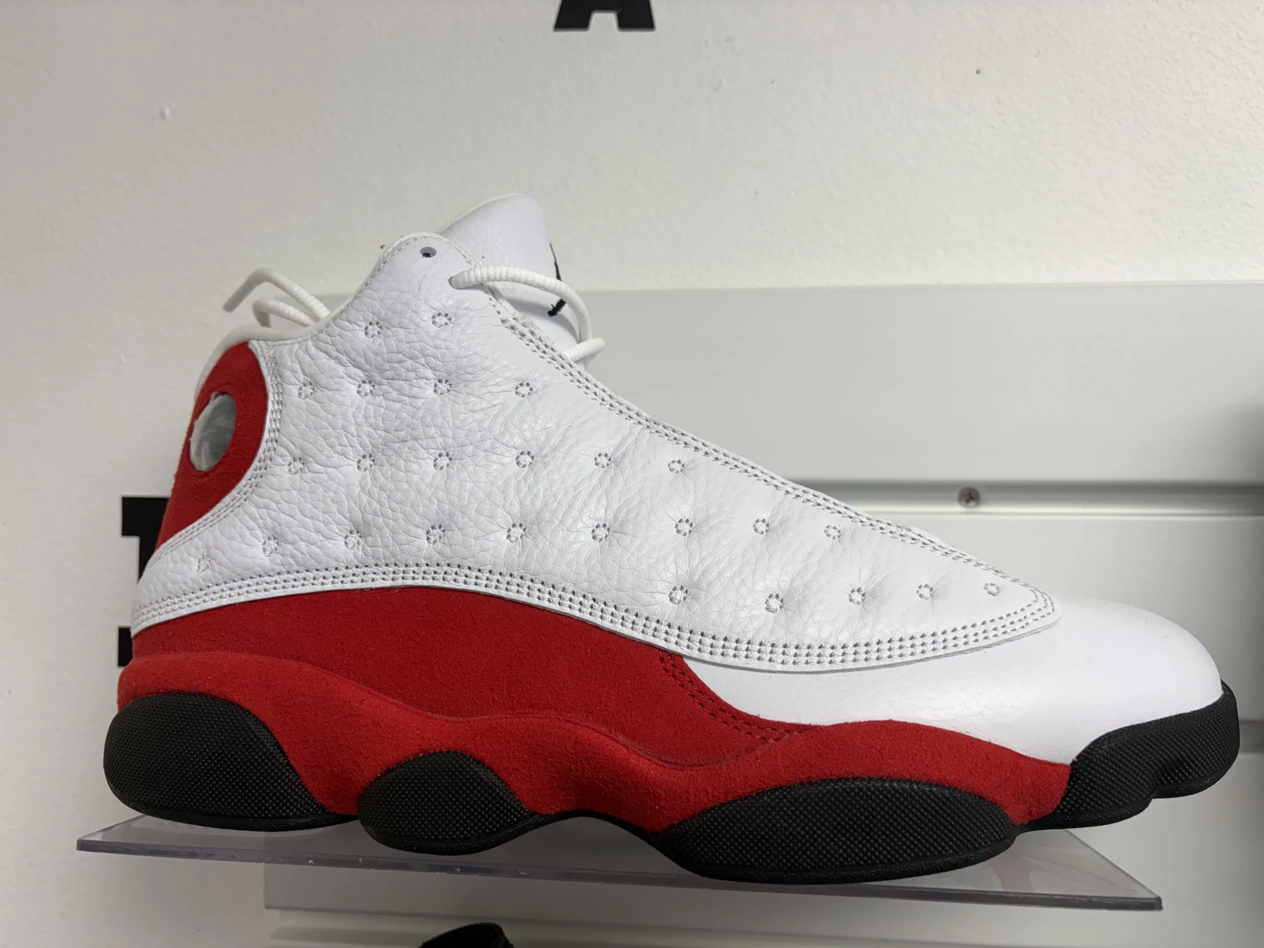 JORDAN RETRO 13