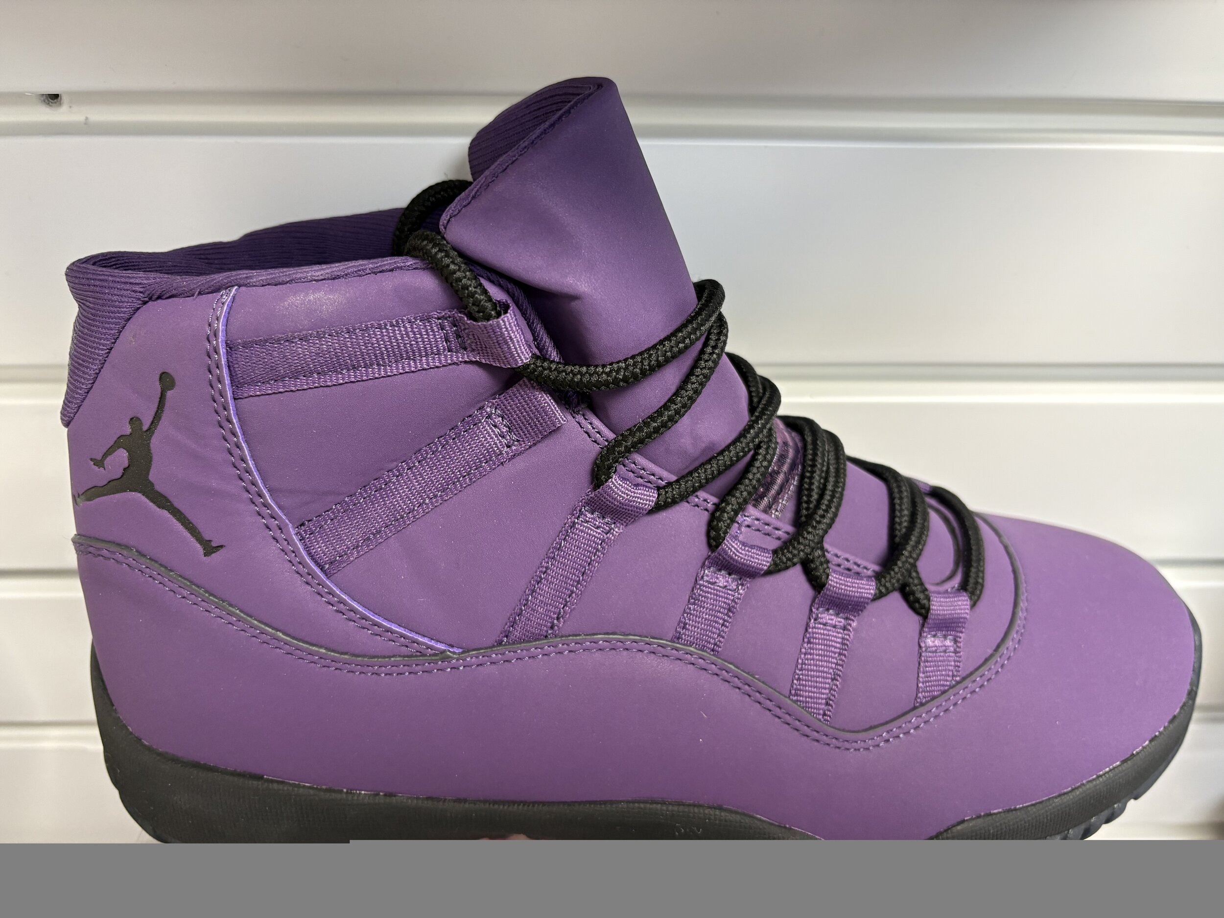 Jordan Mojave 11