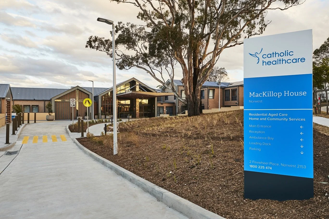 CatholicHealthcareNorwest-054.jpg