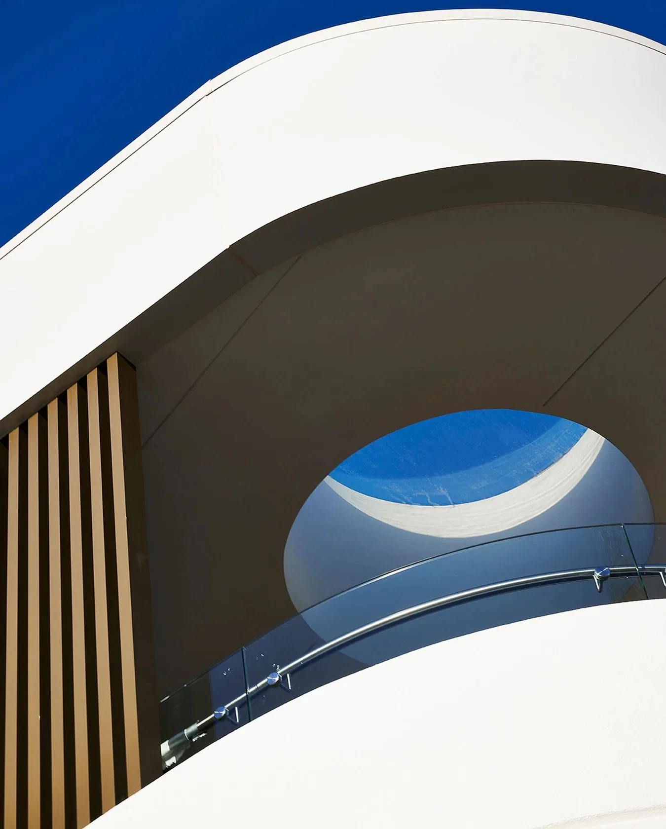 003-portrait-close-of-sunroof-in-apartment-curved-roof-bellburra-richard-crookes-constructions-retirement-living.jpeg