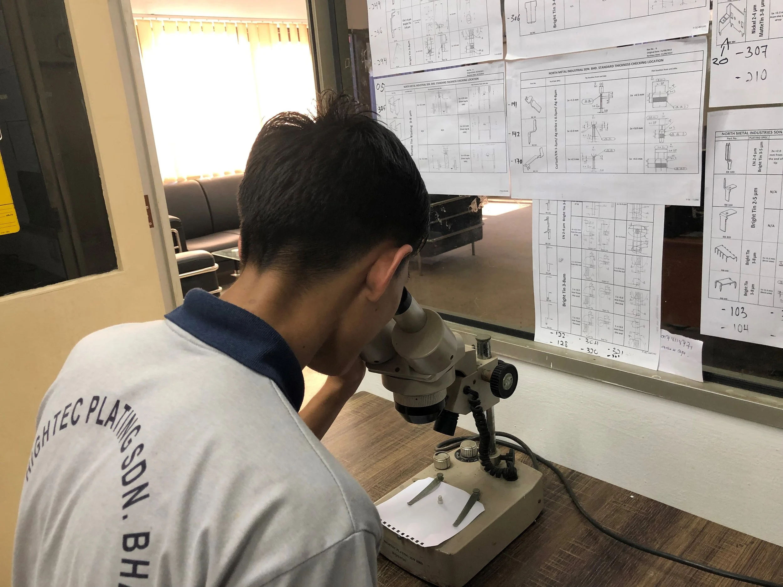 Microscope