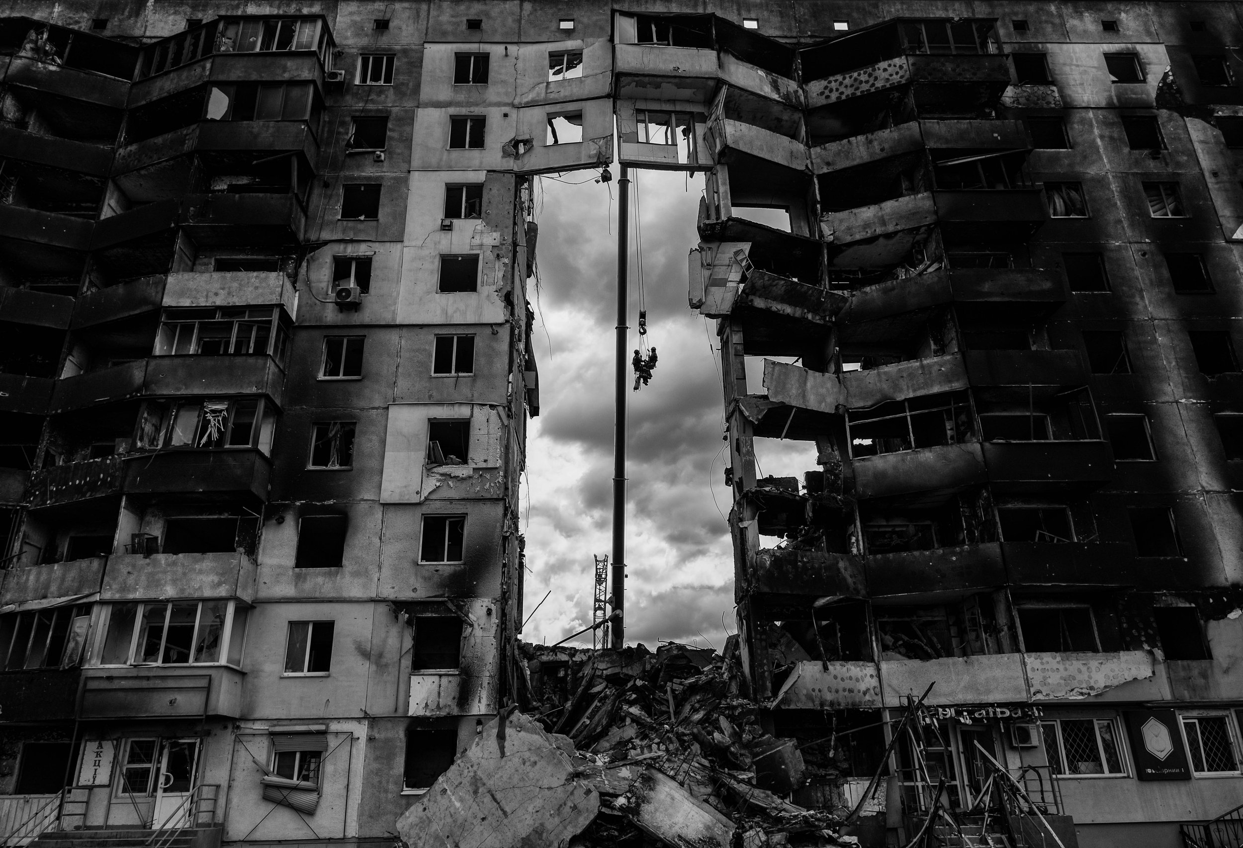 4-5Ukraine008Selects.SH.JPG